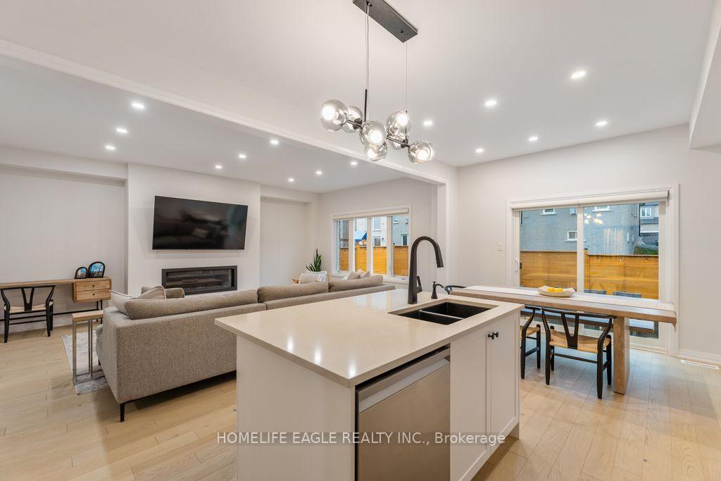 Photo 12 of 1533 Stovell Crescent, Innisfil, Lefroy — HOMEH