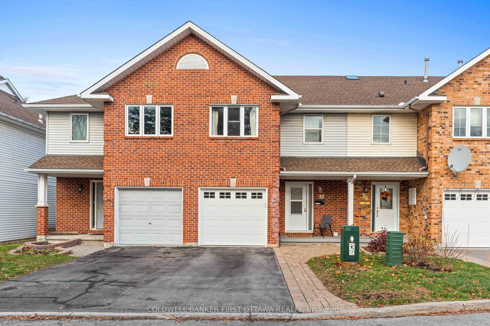 Photo 1 of 32 Royal Oak Court, Ottawa, Hunt Club Park/Greenboro — HOMEH