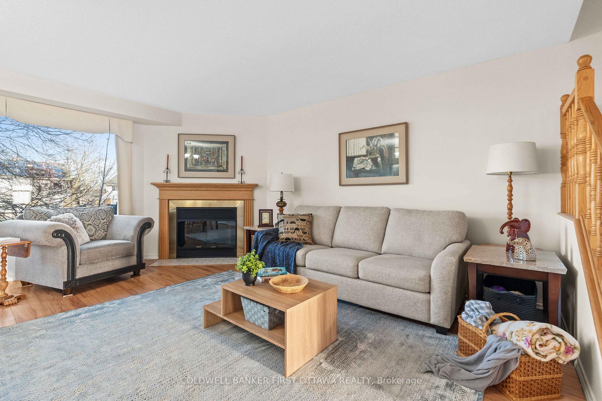 Photo 8 of 32 Royal Oak Court, Ottawa, Hunt Club Park/Greenboro — HOMEH