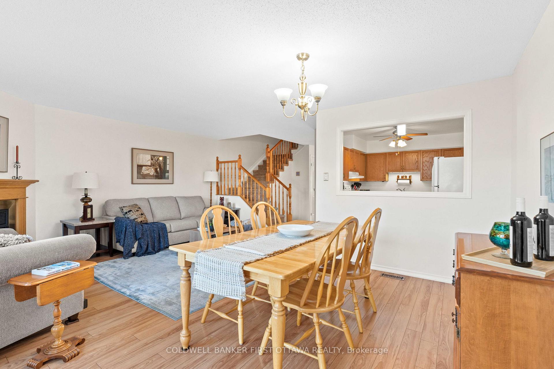 Photo 10 of 32 Royal Oak Court, Ottawa, Hunt Club Park/Greenboro — HOMEH