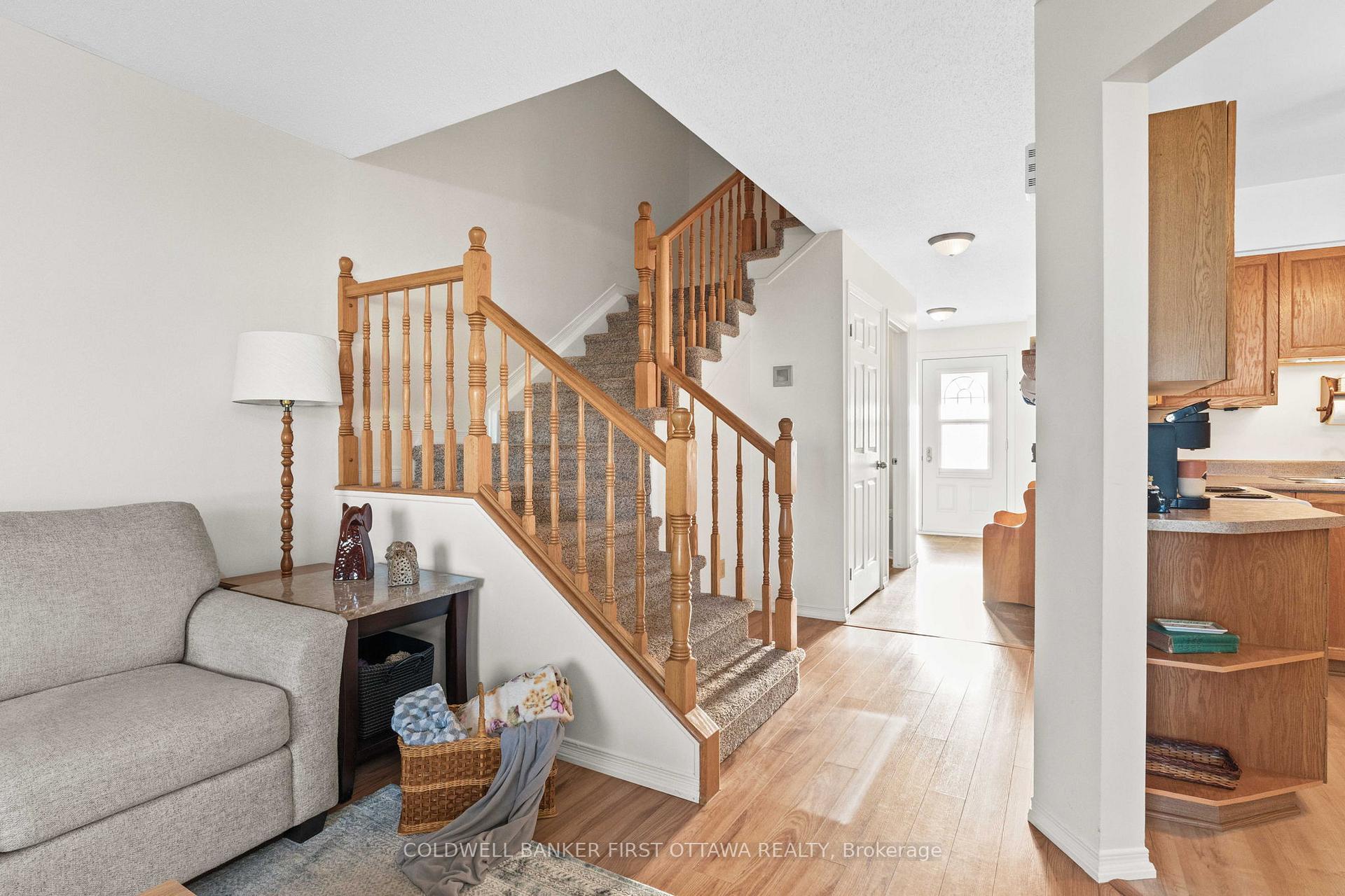 Photo 13 of 32 Royal Oak Court, Ottawa, Hunt Club Park/Greenboro — HOMEH