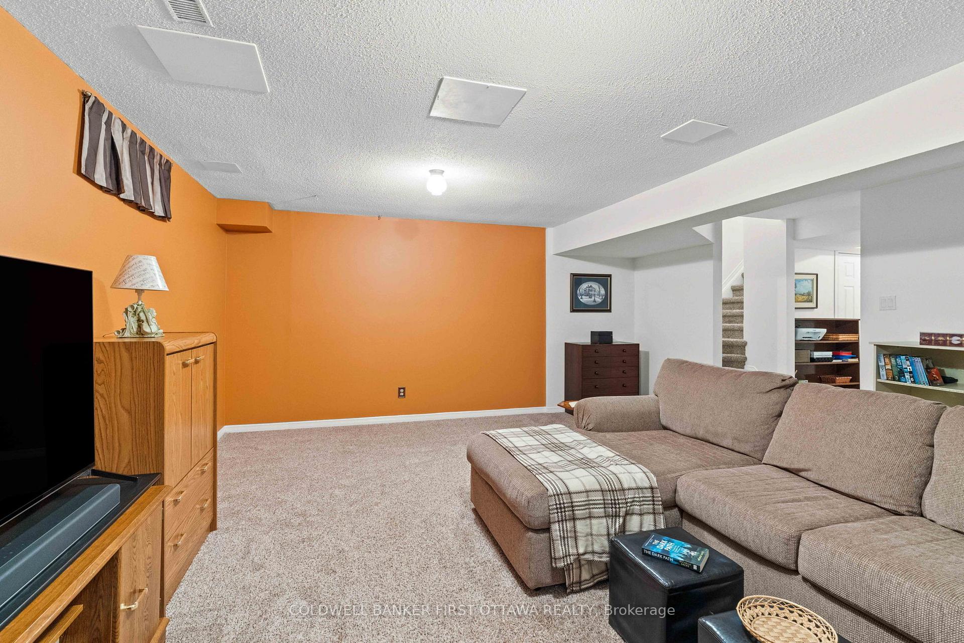 Photo 21 of 32 Royal Oak Court, Ottawa, Hunt Club Park/Greenboro — HOMEH