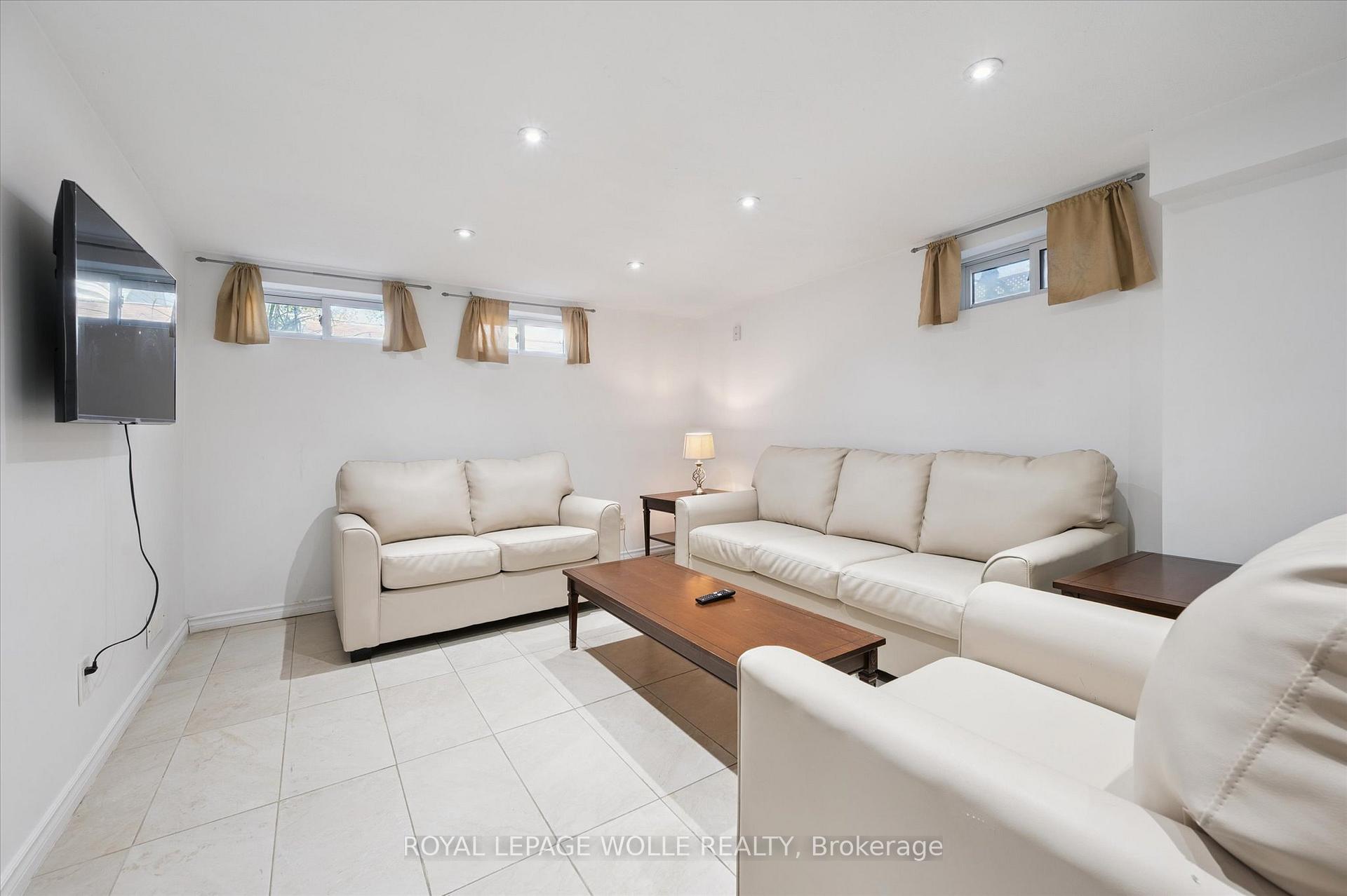 Photo 8 of Unit Lower, 18 Cambridge Avenue, Kitchener — HOMEH