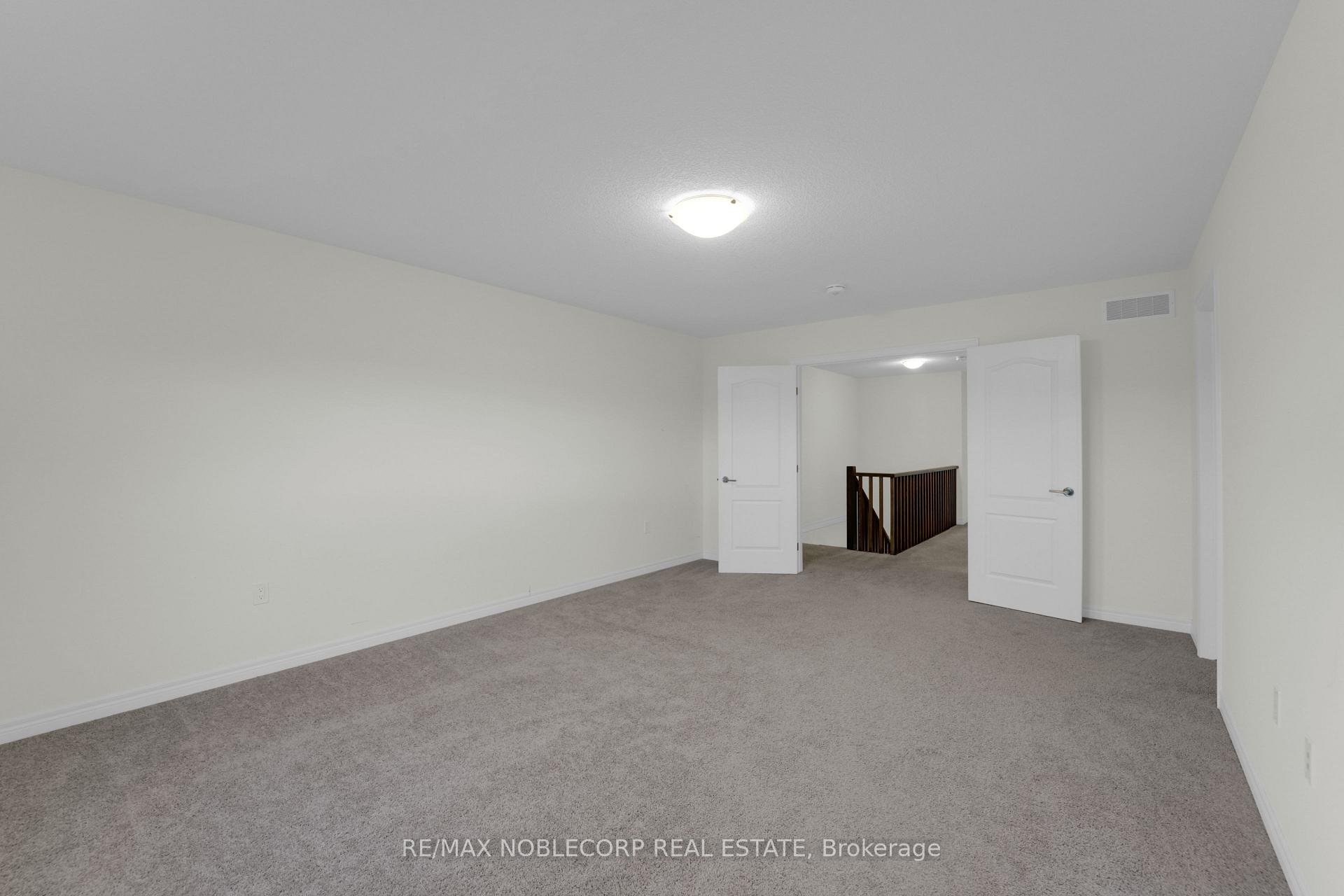 Photo 15 of 15 Lloyd Davis Way, Hamilton, Stripley — HOMEH