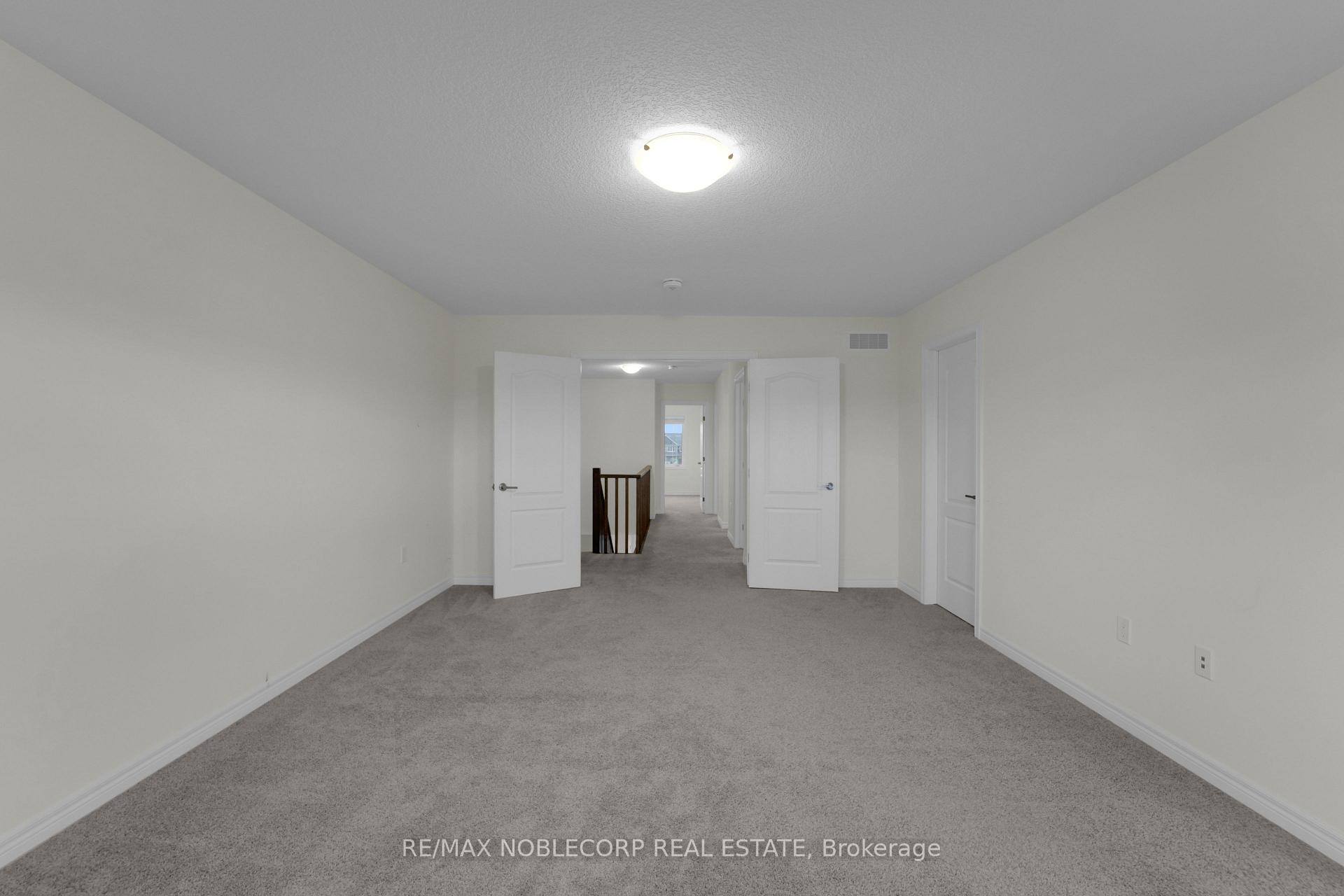 Photo 16 of 15 Lloyd Davis Way, Hamilton, Stripley — HOMEH