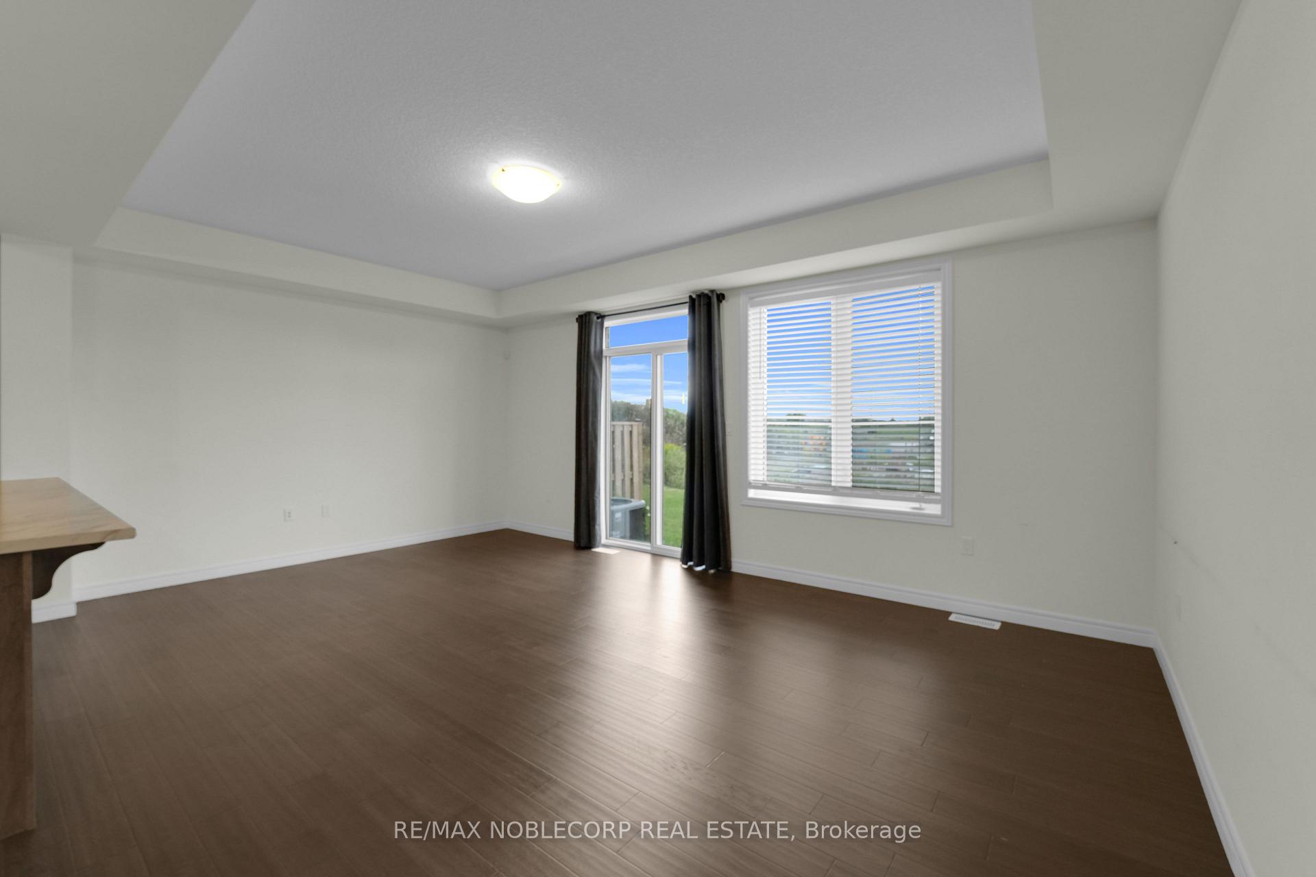 Photo 26 of 15 Lloyd Davis Way, Hamilton, Stripley — HOMEH