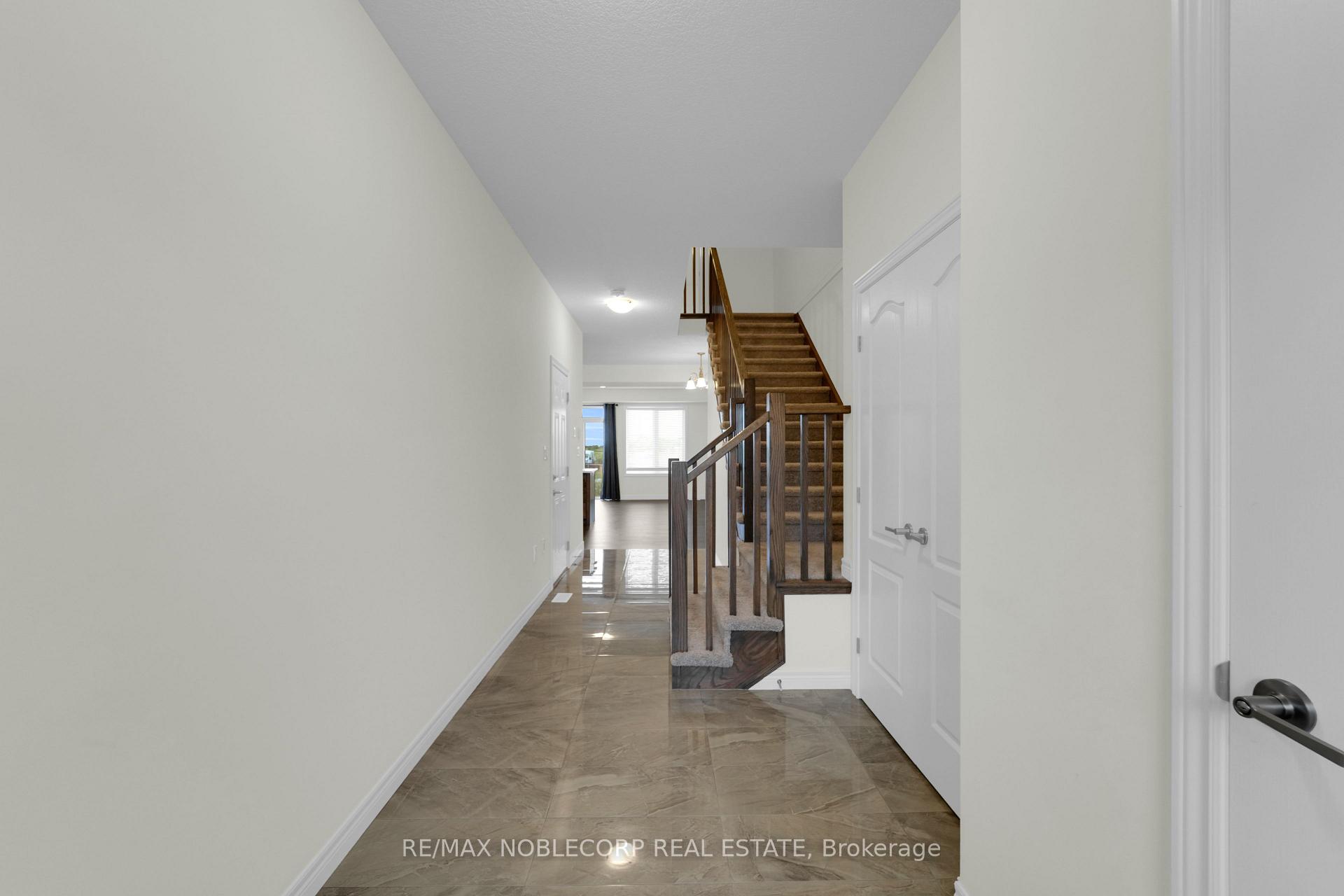 Photo 37 of 15 Lloyd Davis Way, Hamilton, Stripley — HOMEH