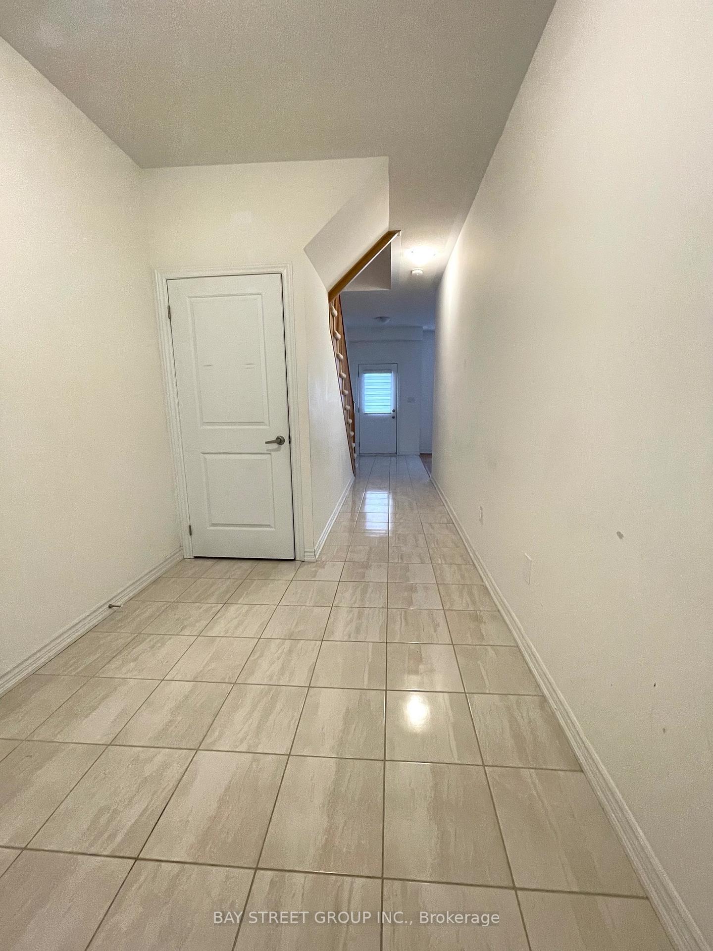 Photo 3 of 24 Imperial College Lane, Markham, Wismer — HOMEH