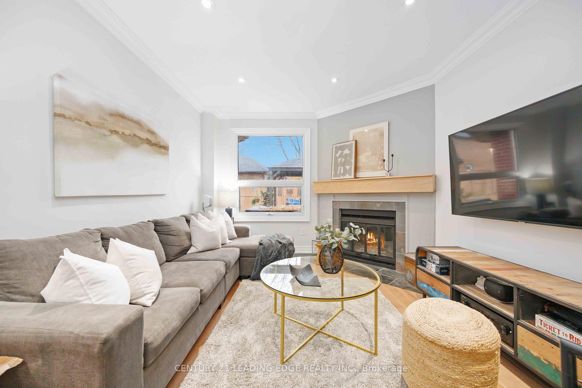Photo 16 of 64 Lehman Crescent, Markham, Markham Village — HOMEH