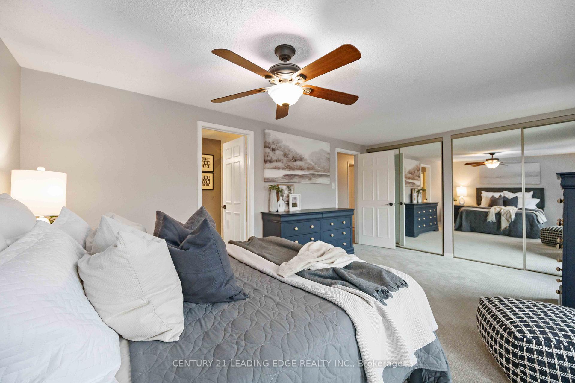 Photo 20 of 64 Lehman Crescent, Markham, Markham Village — HOMEH
