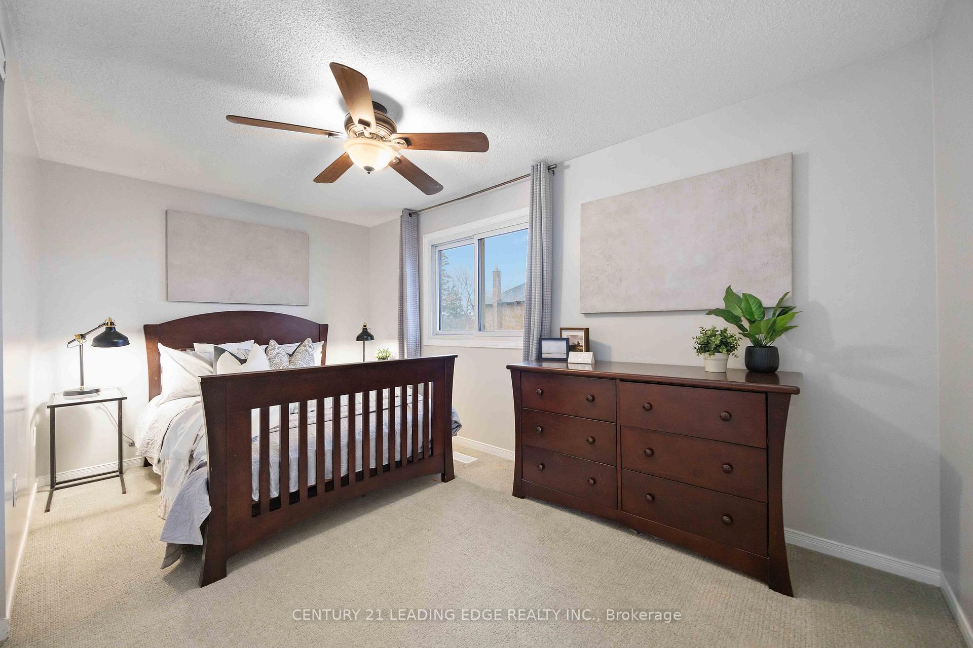 Photo 27 of 64 Lehman Crescent, Markham, Markham Village — HOMEH