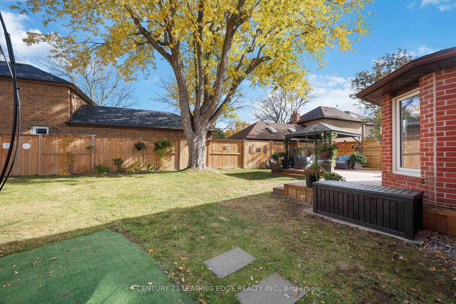 Photo 33 of 64 Lehman Crescent, Markham, Markham Village — HOMEH