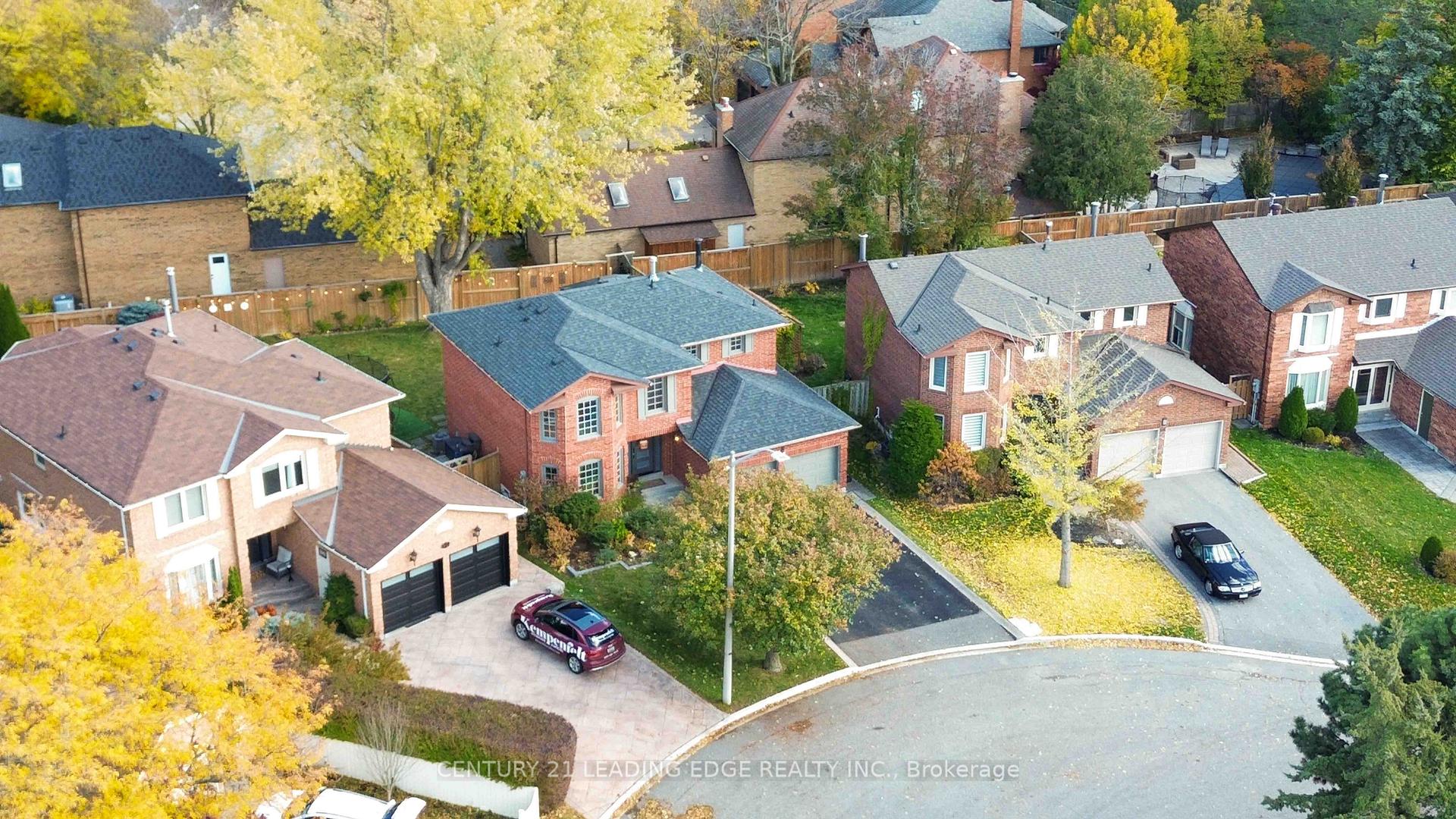 Photo 39 of 64 Lehman Crescent, Markham, Markham Village — HOMEH
