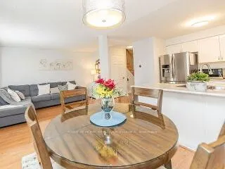 Photo 4 of 26 Earl grey Crescent S, Brampton, Fletcher's Meadow — HOMEH