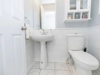 Photo 5 of 26 Earl grey Crescent S, Brampton, Fletcher's Meadow — HOMEH