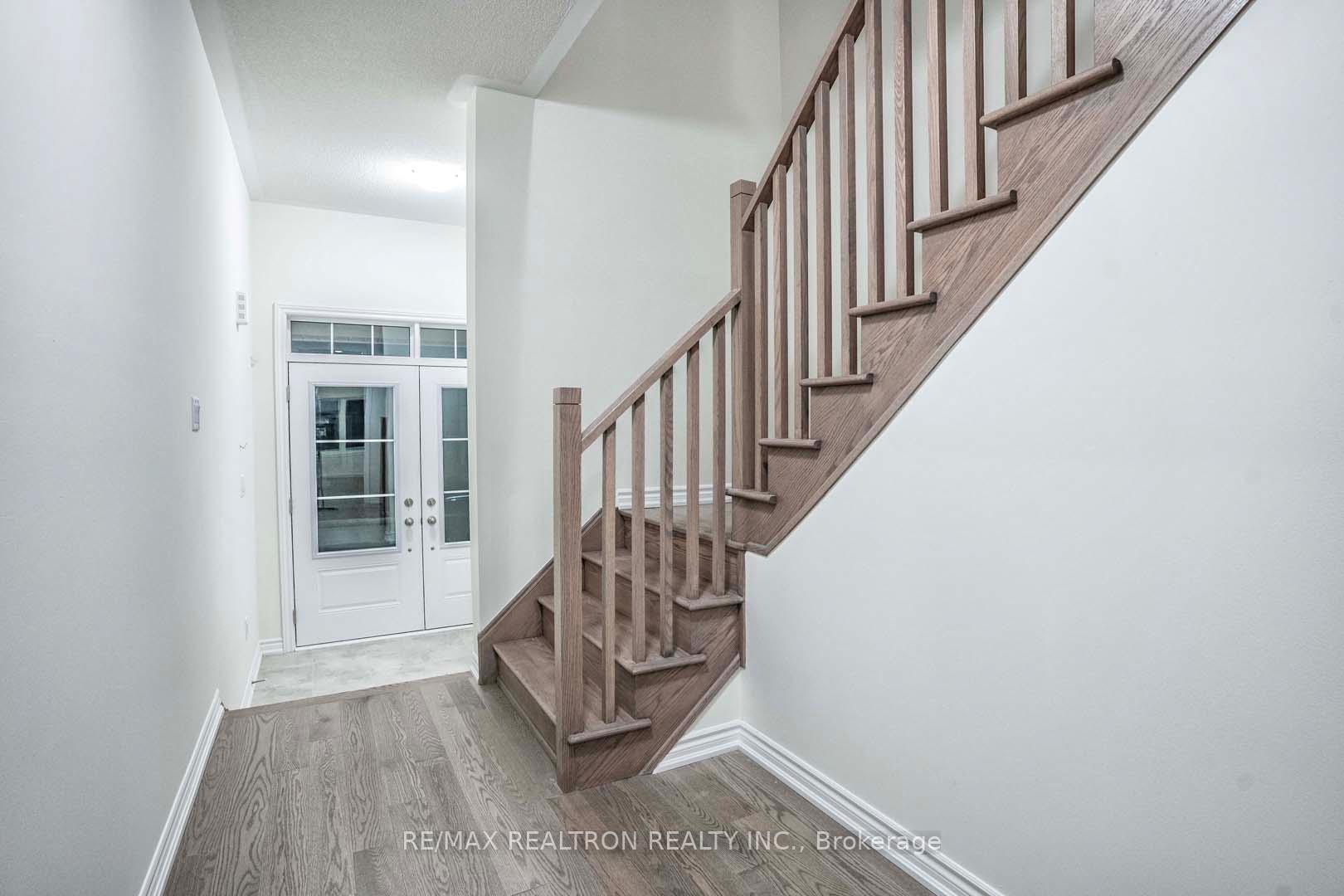 Photo 6 of 1502 Harker Street, Innisfil, Alcona — HOMEH
