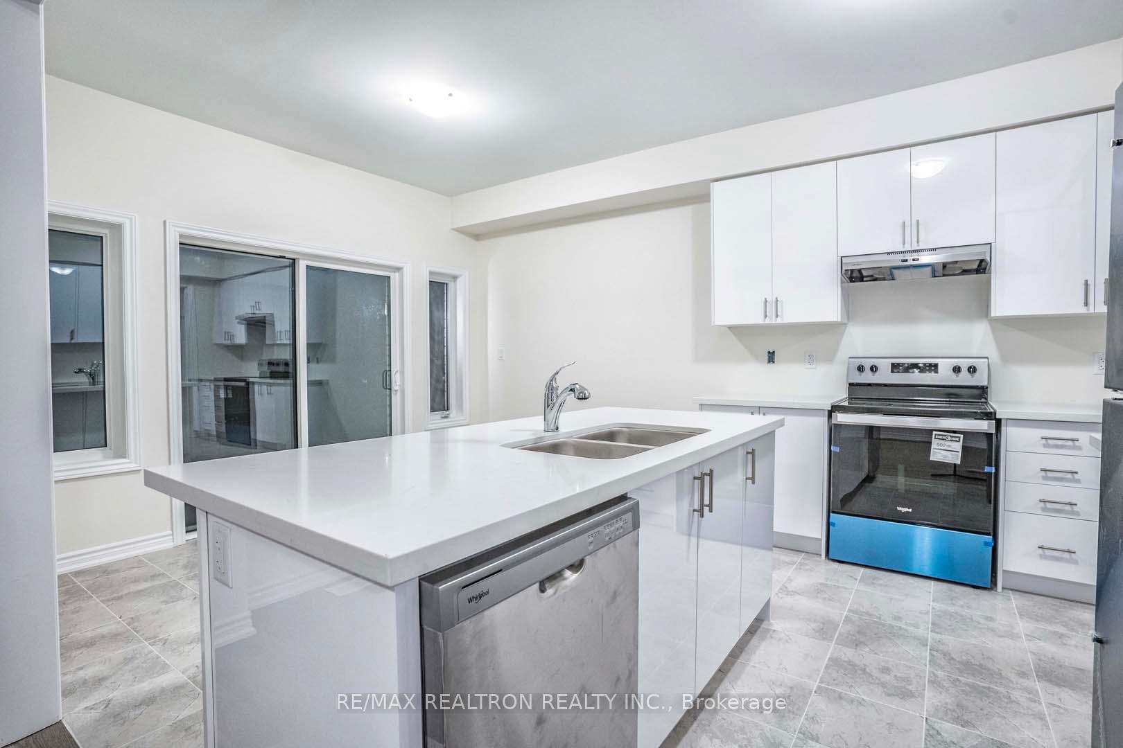 Photo 13 of 1502 Harker Street, Innisfil, Alcona — HOMEH