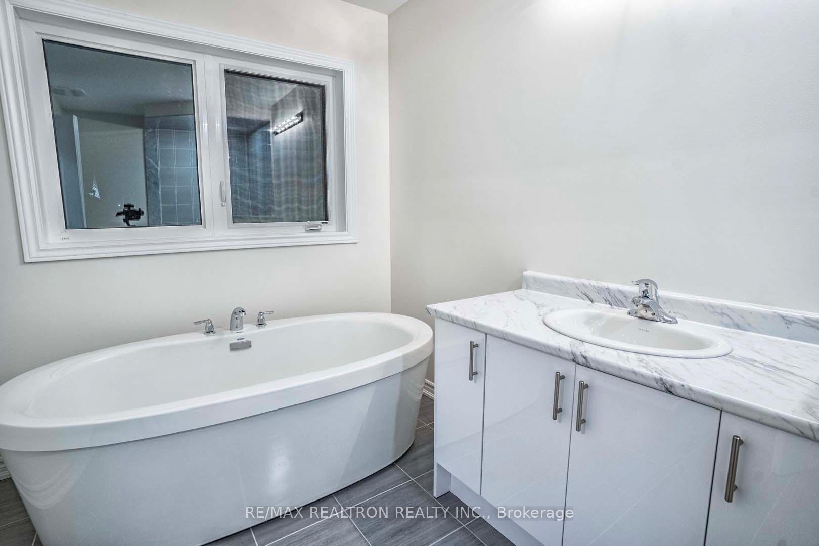 Photo 28 of 1502 Harker Street, Innisfil, Alcona — HOMEH