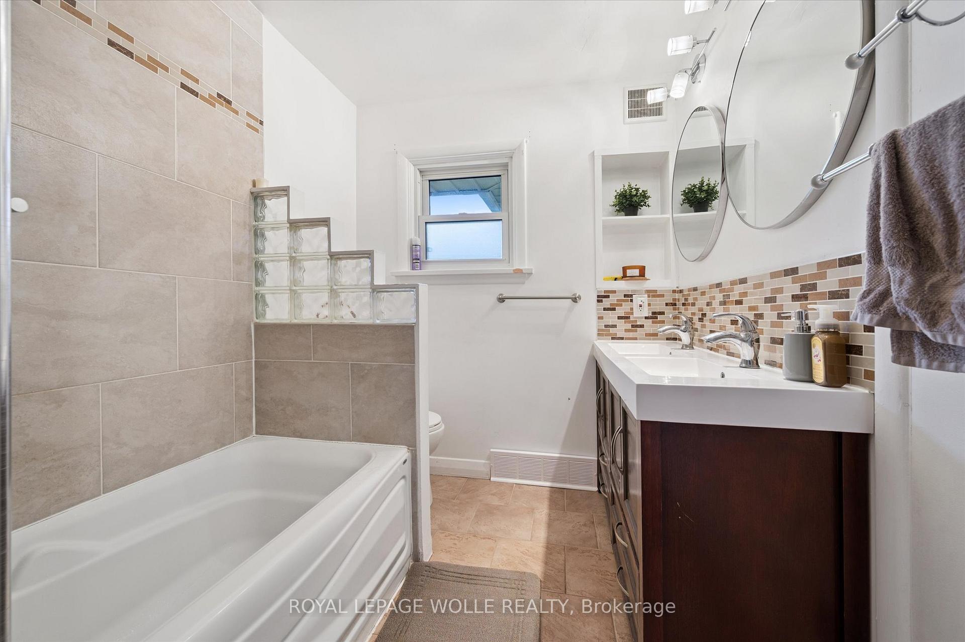 Photo 13 of Unit Rm. 1, 18 Cambridge Avenue, Kitchener — HOMEH