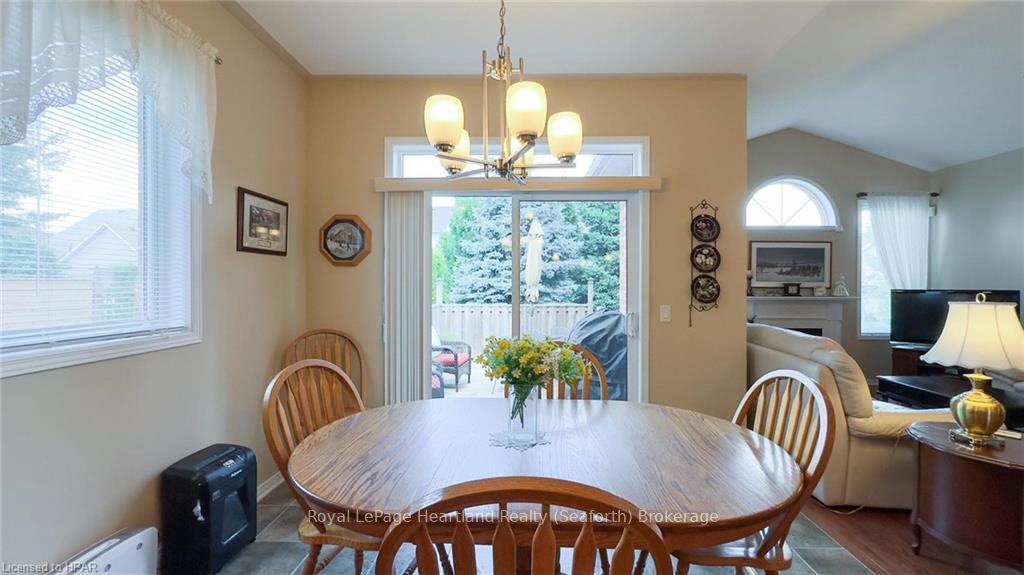 Photo 23 of 38 Stornoway Crescent, Huron East, Egmondville — HOMEH
