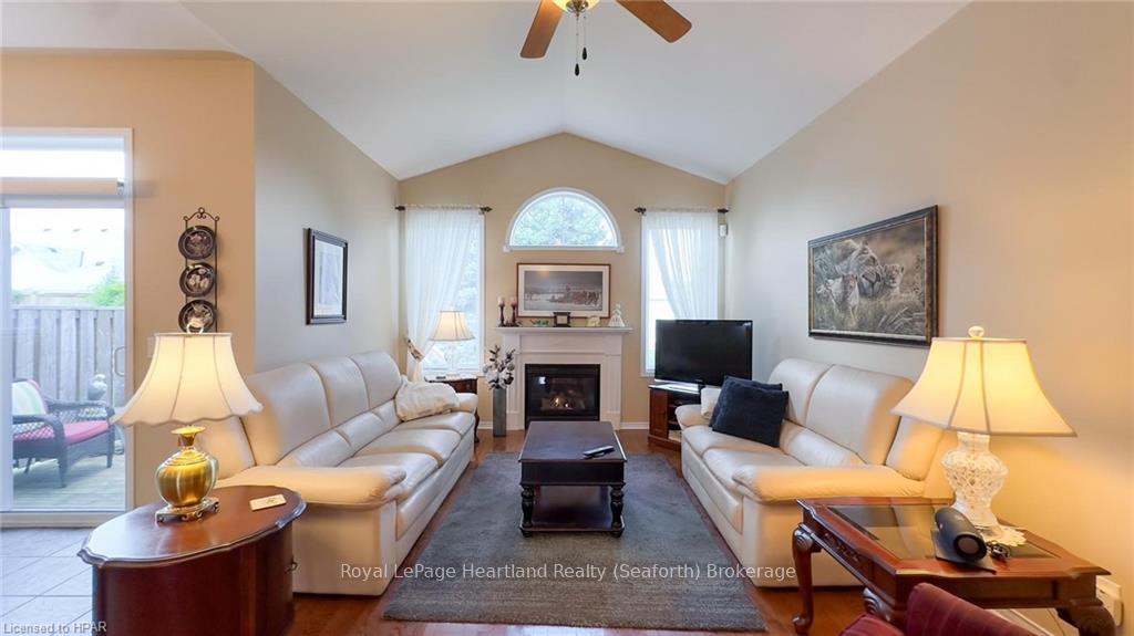 Photo 24 of 38 Stornoway Crescent, Huron East, Egmondville — HOMEH