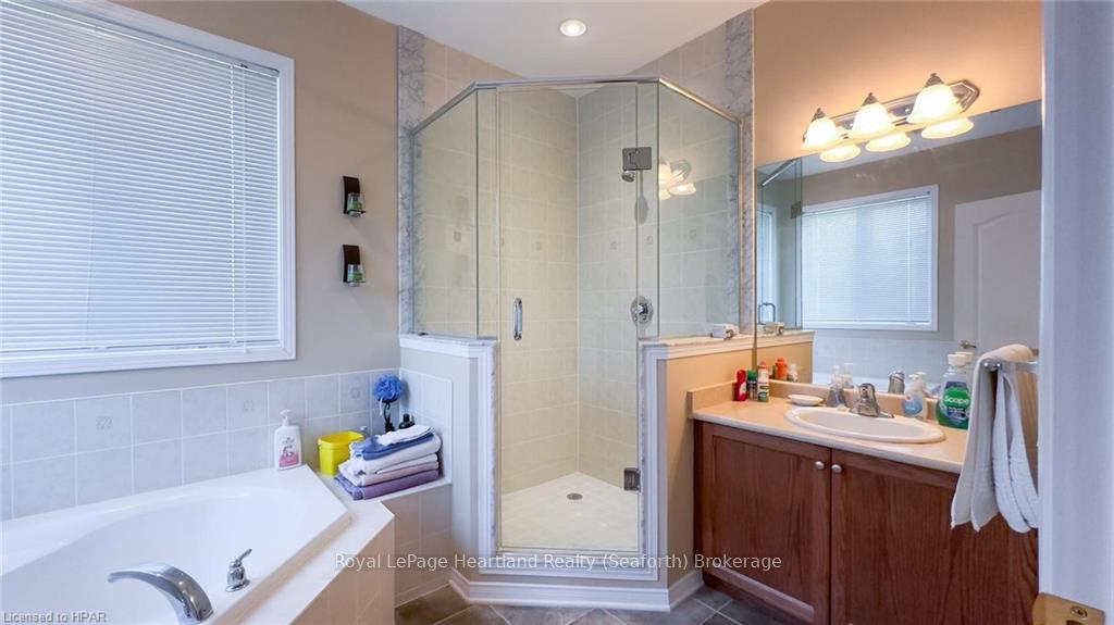 Photo 32 of 38 Stornoway Crescent, Huron East, Egmondville — HOMEH