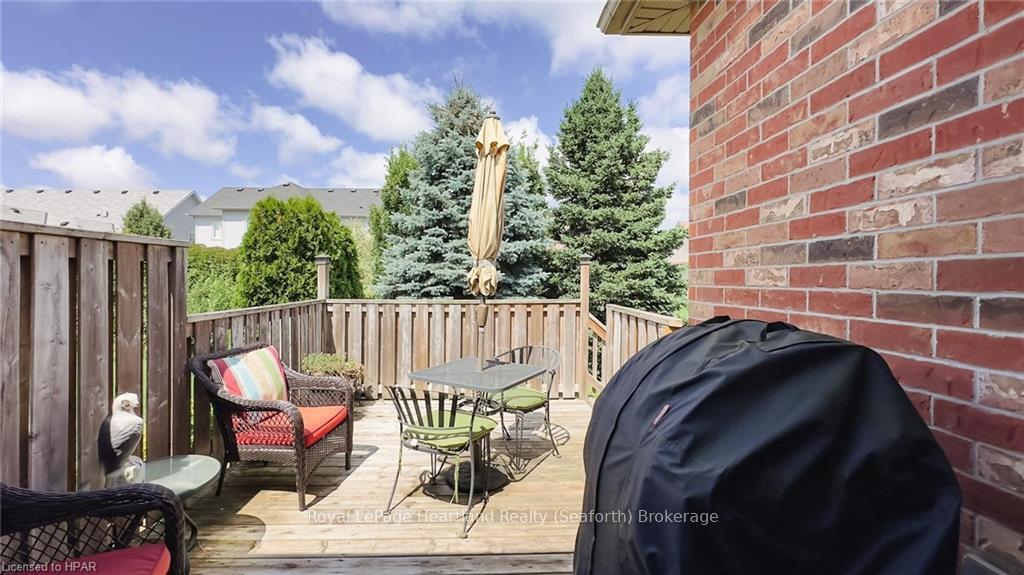 Photo 33 of 38 Stornoway Crescent, Huron East, Egmondville — HOMEH