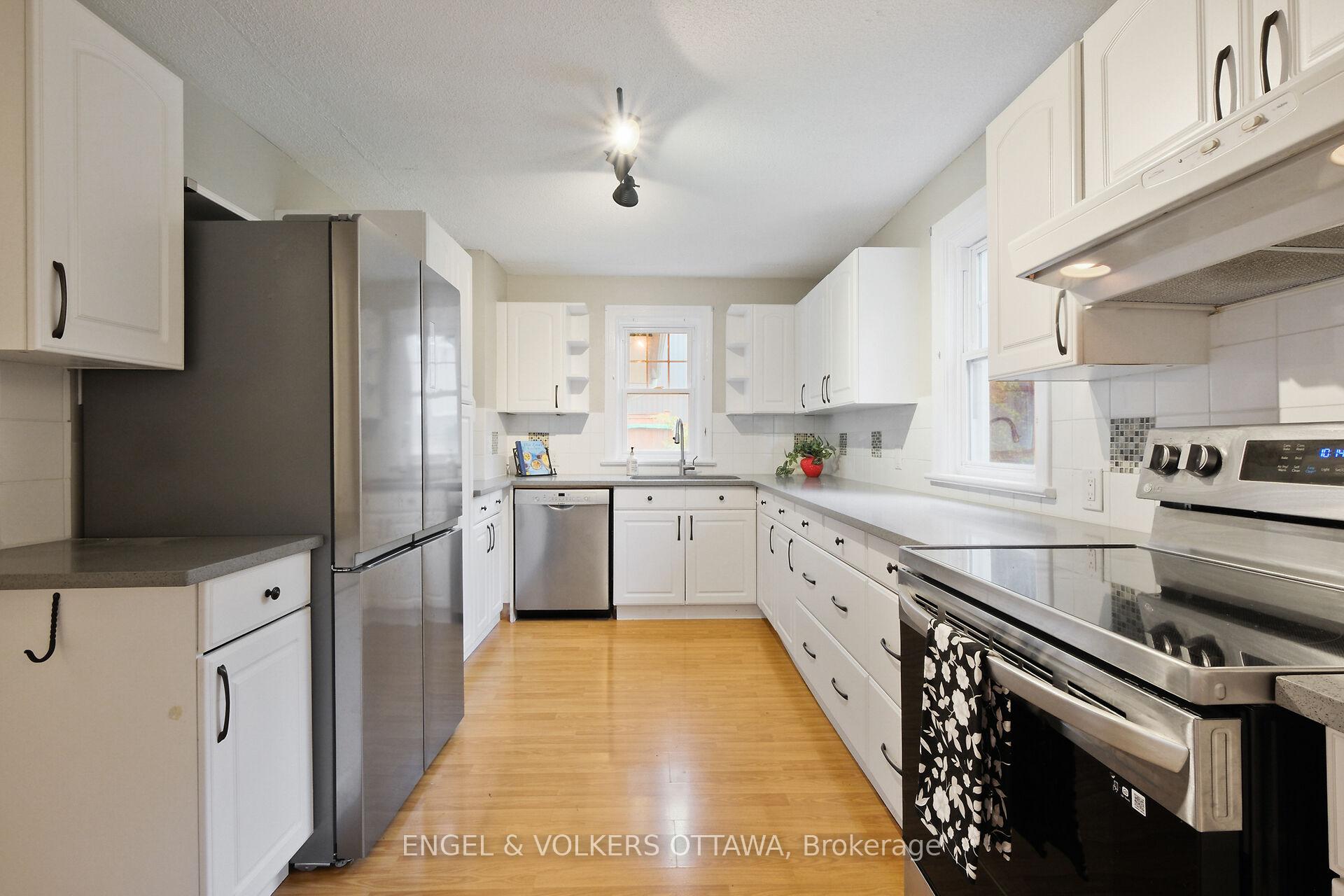 Photo 19 of 5566 Main Street, Ottawa, Manotick Village & Manotick Estates — HOMEH