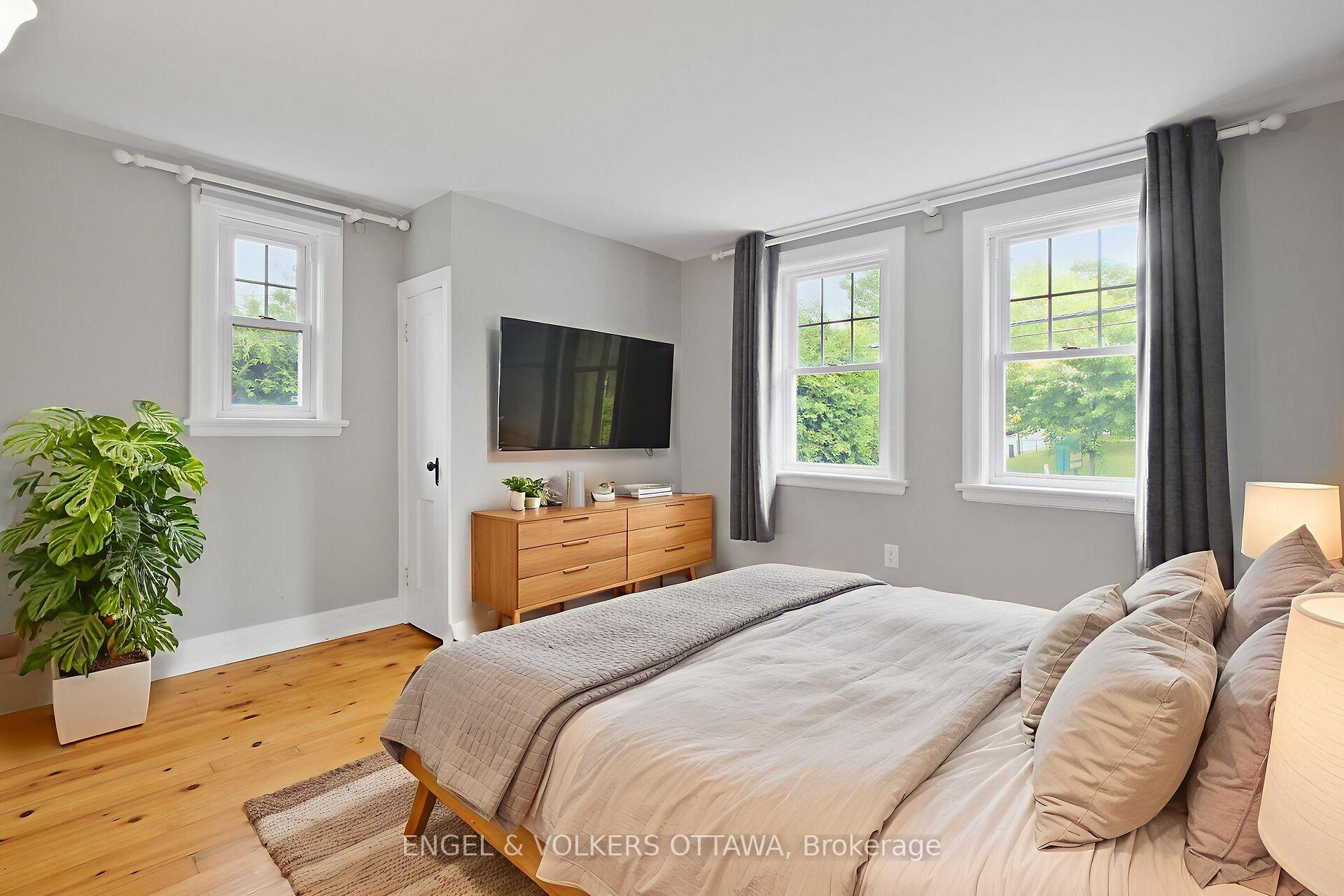 Photo 33 of 5566 Main Street, Ottawa, Manotick Village & Manotick Estates — HOMEH