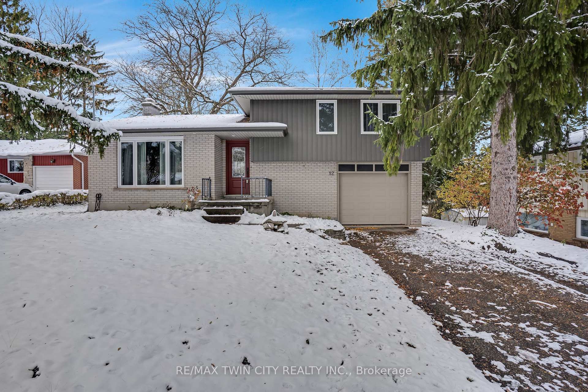 Photo 1 of 12 Sycamore Place, Kitchener — HOMEH