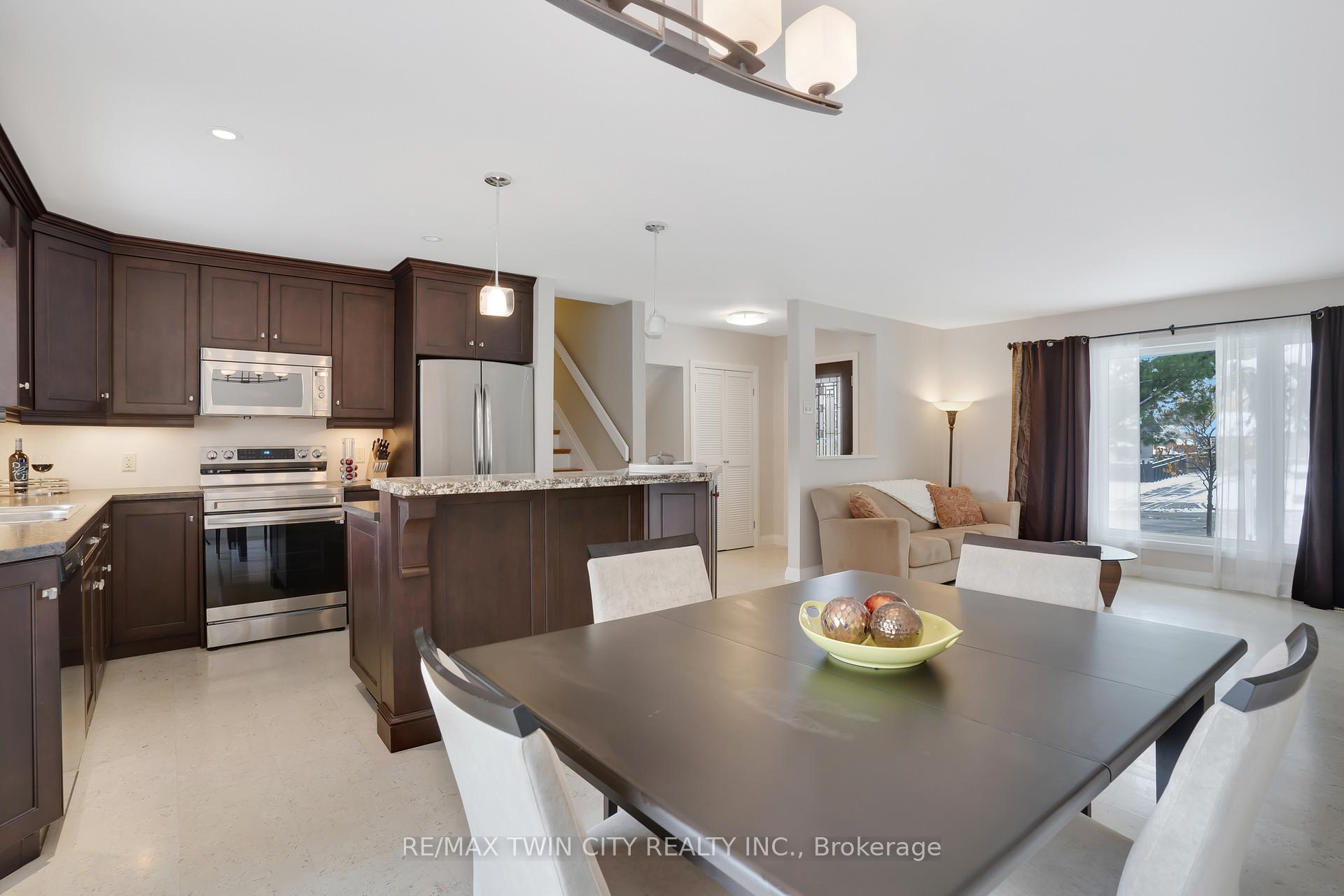Photo 12 of 12 Sycamore Place, Kitchener — HOMEH