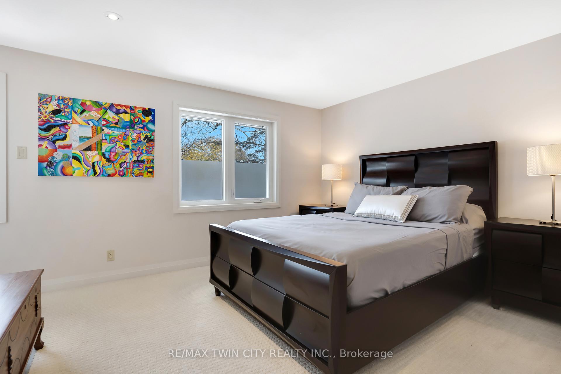 Photo 21 of 12 Sycamore Place, Kitchener — HOMEH