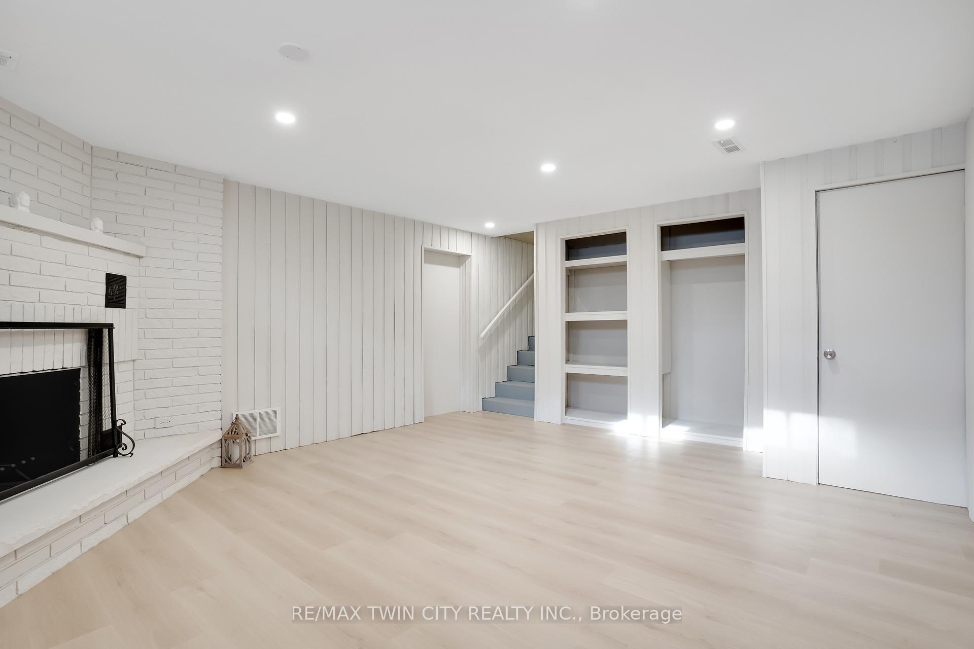 Photo 34 of 12 Sycamore Place, Kitchener — HOMEH