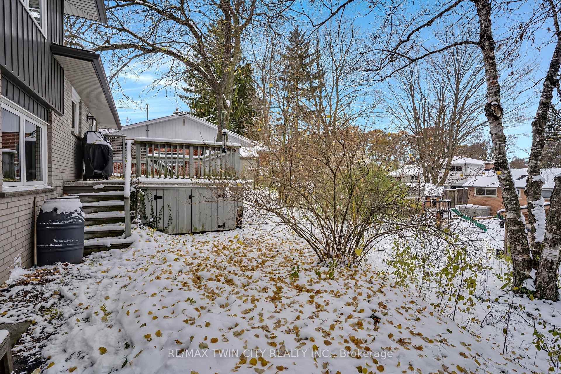Photo 41 of 12 Sycamore Place, Kitchener — HOMEH