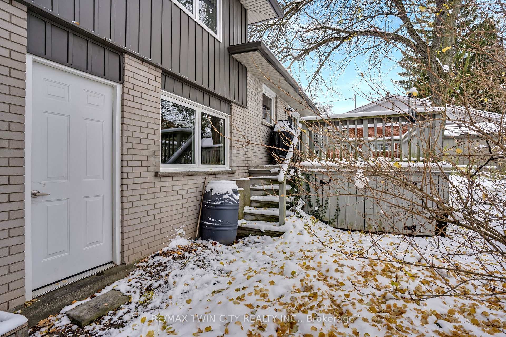 Photo 42 of 12 Sycamore Place, Kitchener — HOMEH