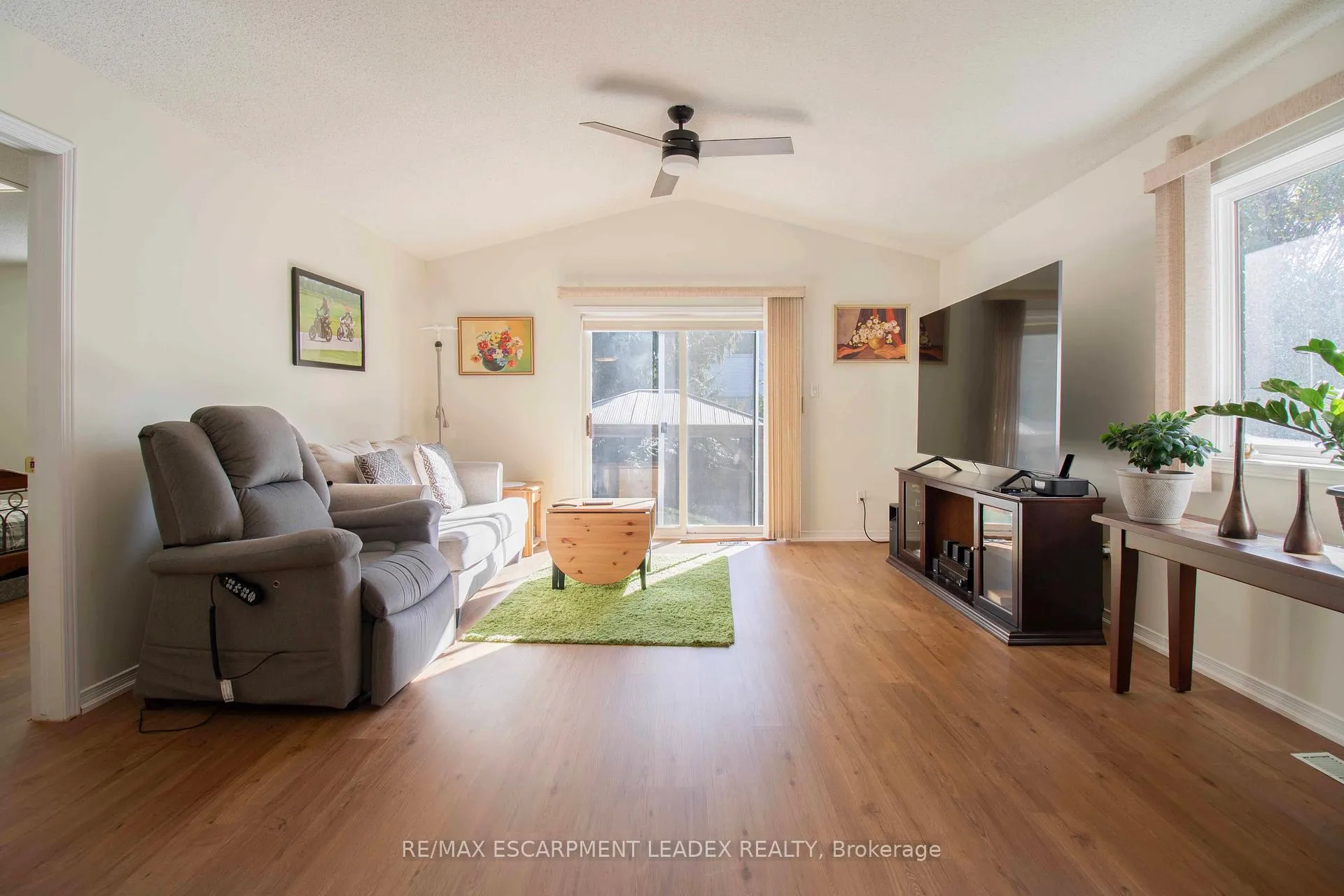 Photo 28 of 72 Brookheath Lane, Hamilton, Rural Glanbrook — HOMEH