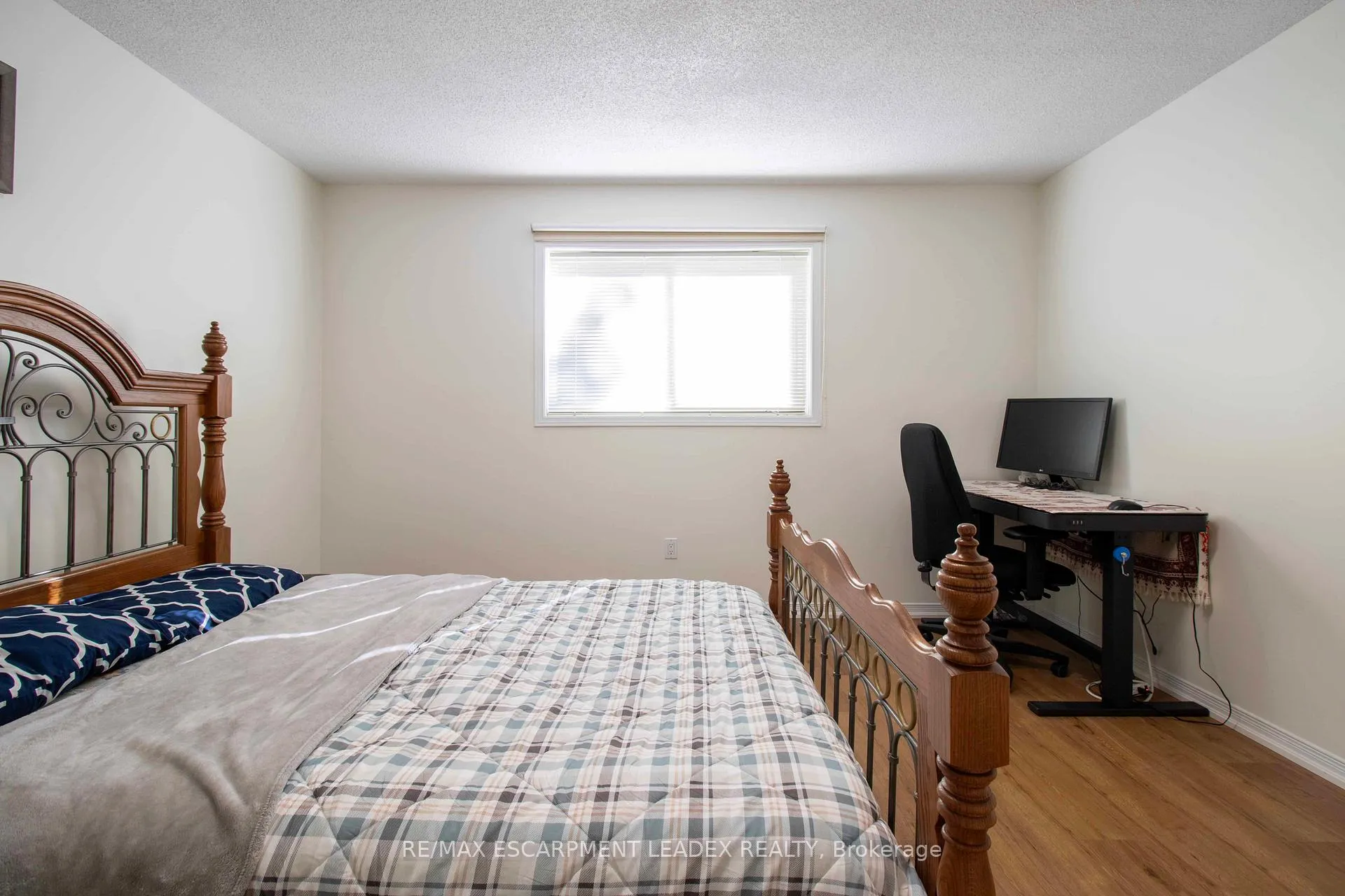 Photo 79 of 72 Brookheath Lane, Hamilton, Rural Glanbrook — HOMEH