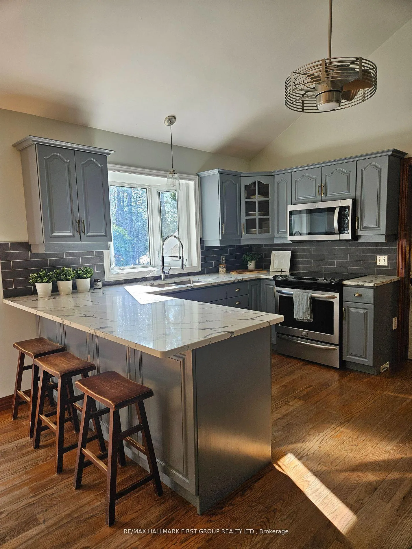 Photo 13 of 715 Whitebirch Road, Cavan Monaghan, Cavan Twp — HOMEH