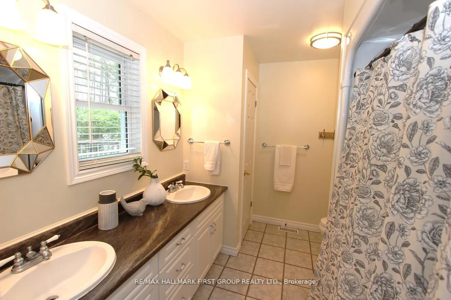 Photo 19 of 715 Whitebirch Road, Cavan Monaghan, Cavan Twp — HOMEH