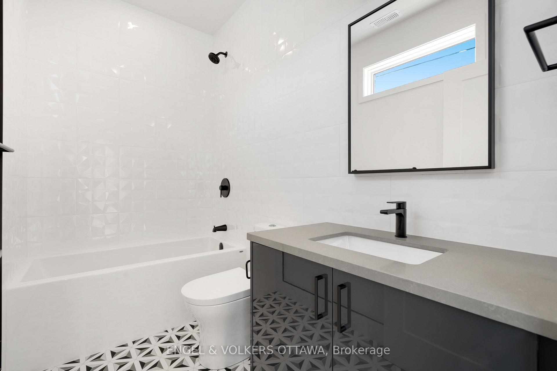 Photo 8 of 75 Guigues Avenue, Ottawa, Lower Town/Byward Market — HOMEH