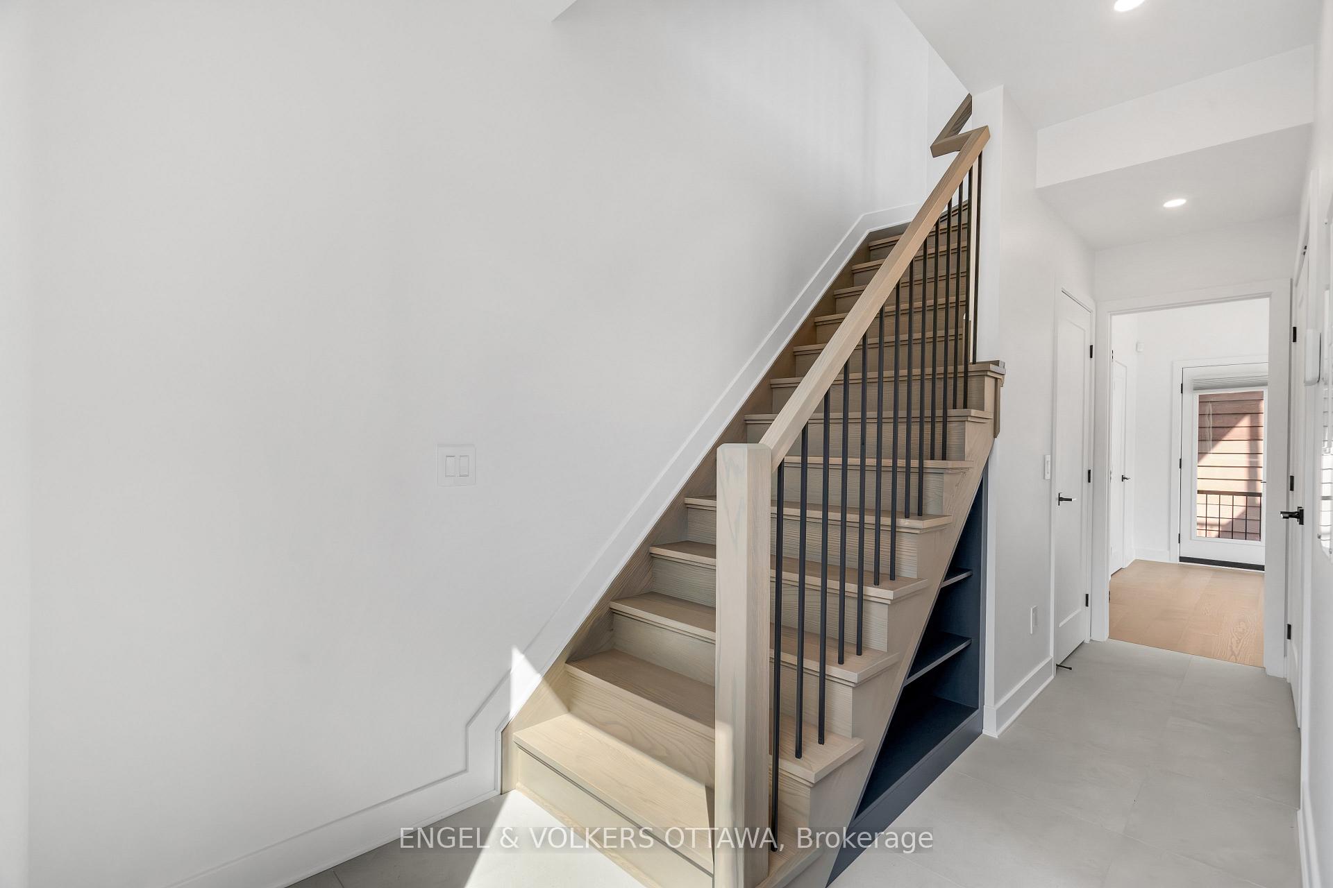 Photo 10 of 75 Guigues Avenue, Ottawa, Lower Town/Byward Market — HOMEH