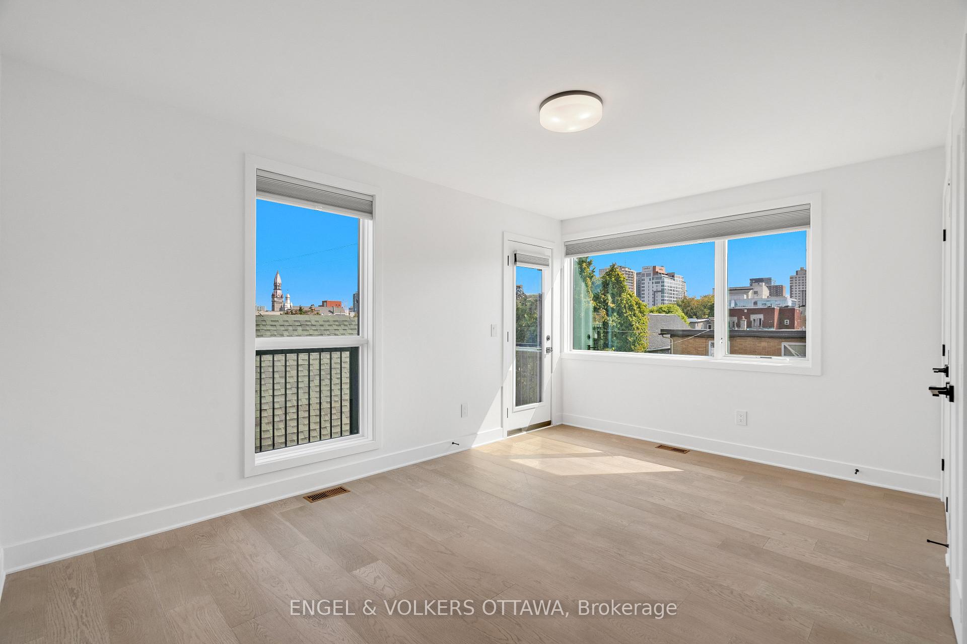 Photo 23 of 75 Guigues Avenue, Ottawa, Lower Town/Byward Market — HOMEH