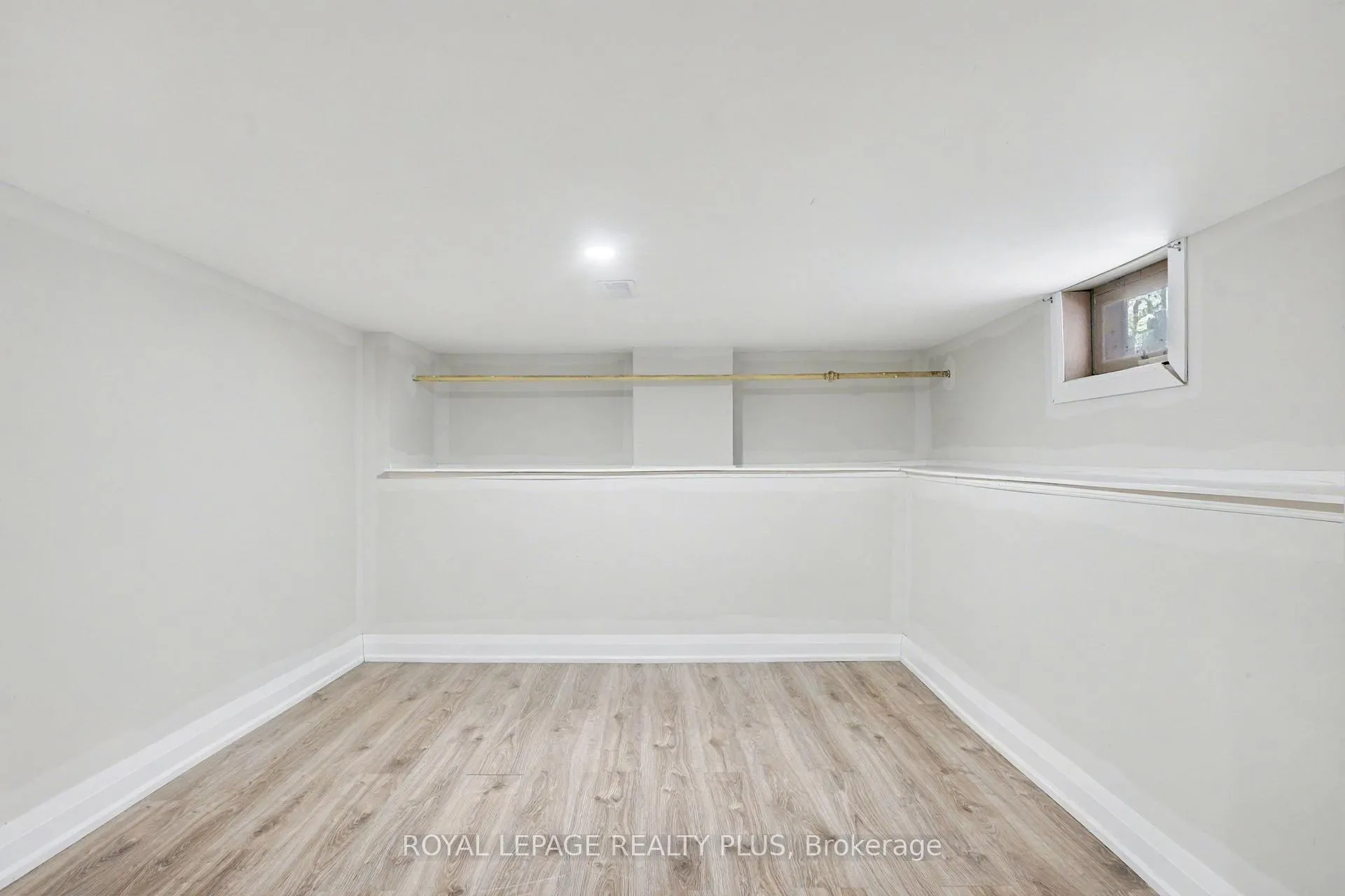 Photo 49 of 165 Cavell Avenue, Hamilton, Crown Point — HOMEH