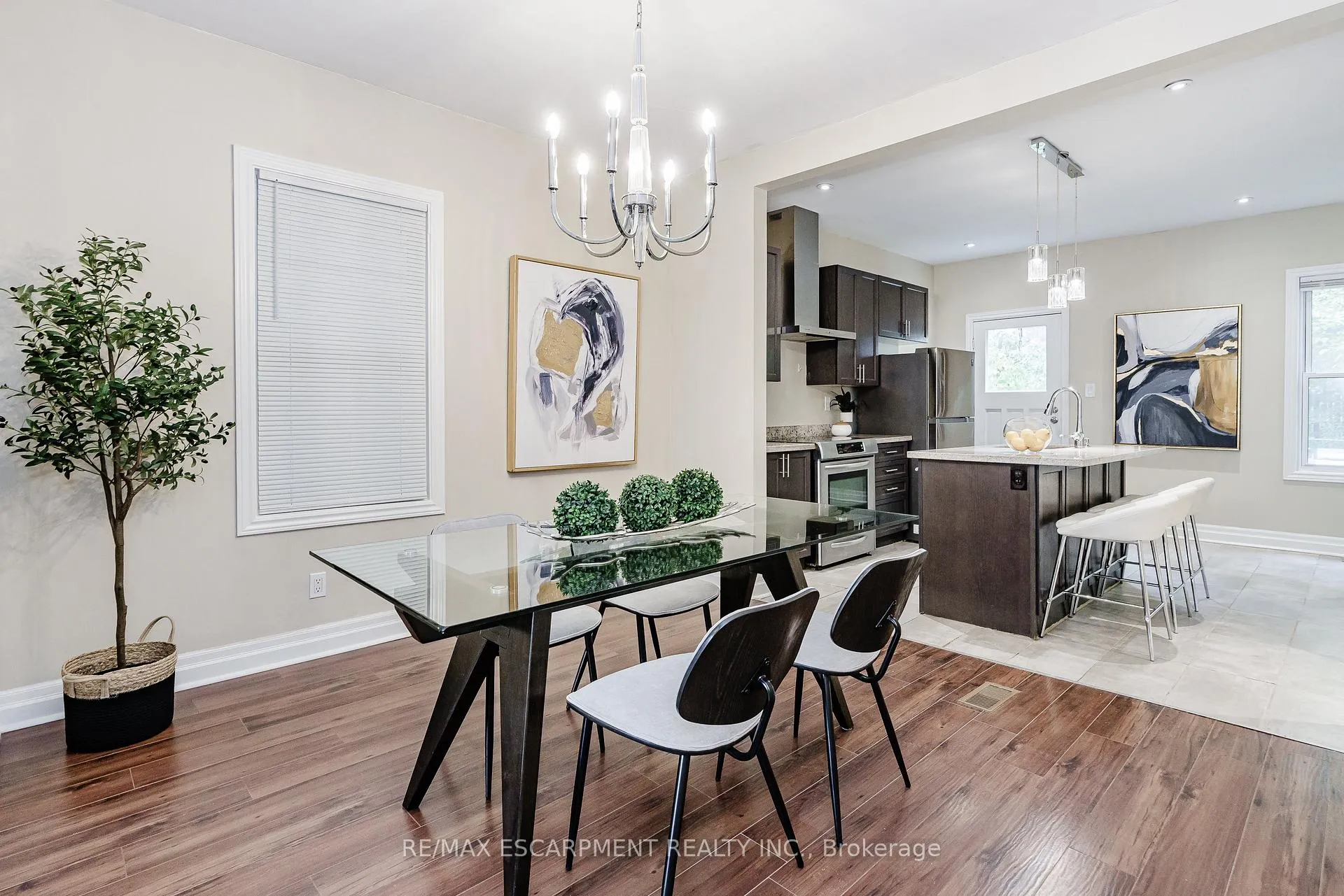 Photo 5 of 20 Burlington Street E, Hamilton, North End — HOMEH