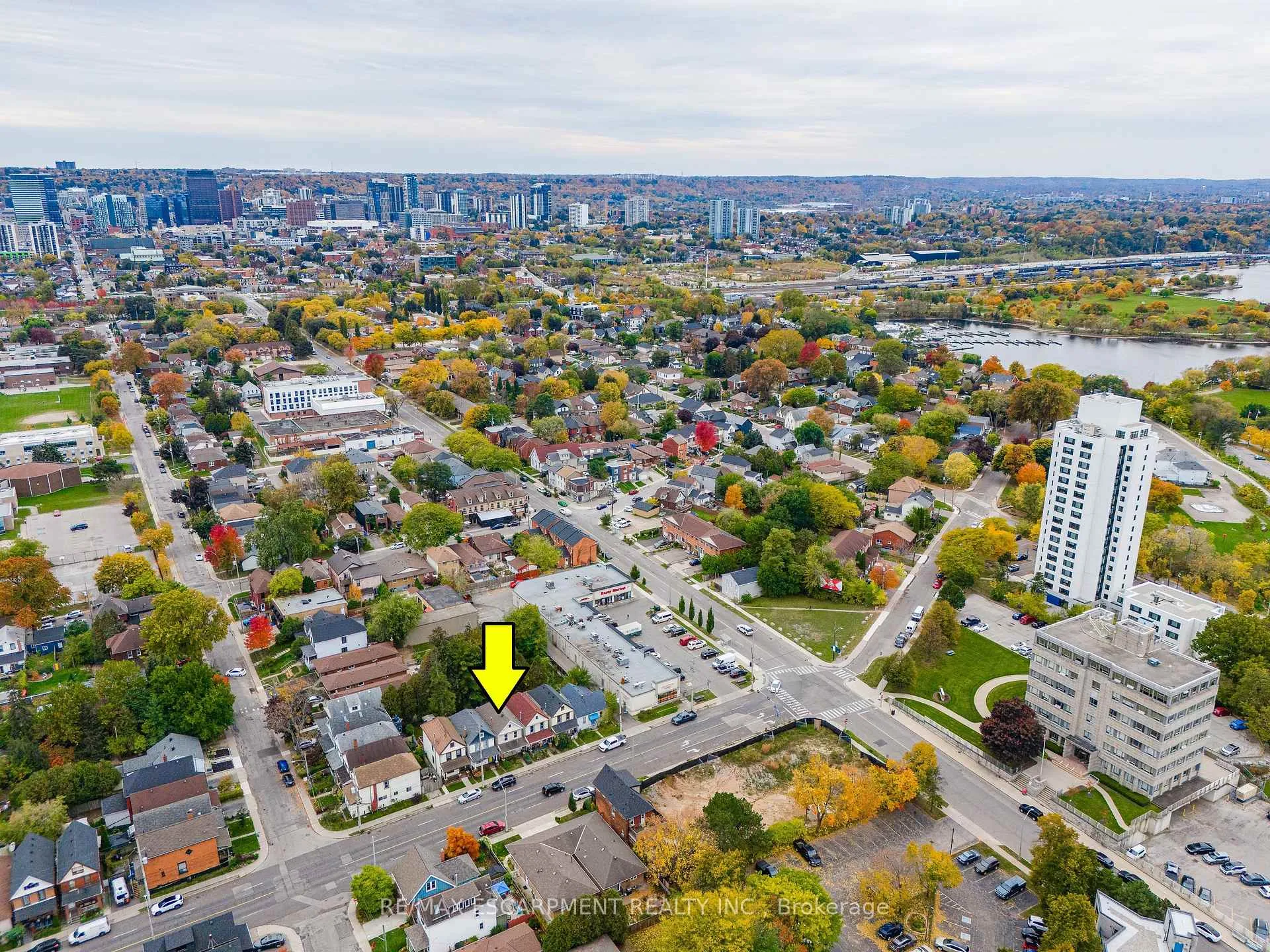 Photo 18 of 20 Burlington Street E, Hamilton, North End — HOMEH