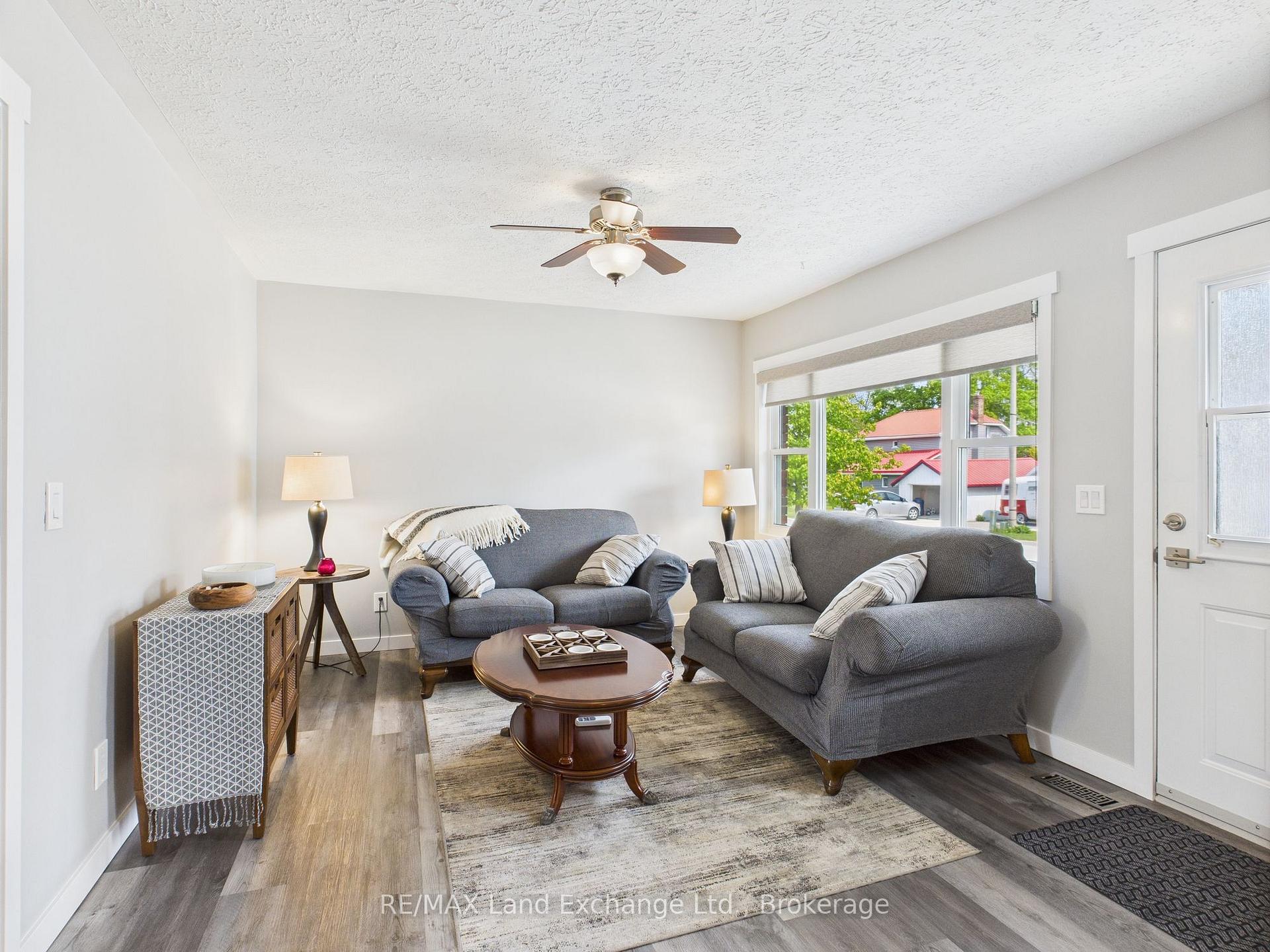 Photo 4 of 262 Gordon Street, Kincardine — HOMEH