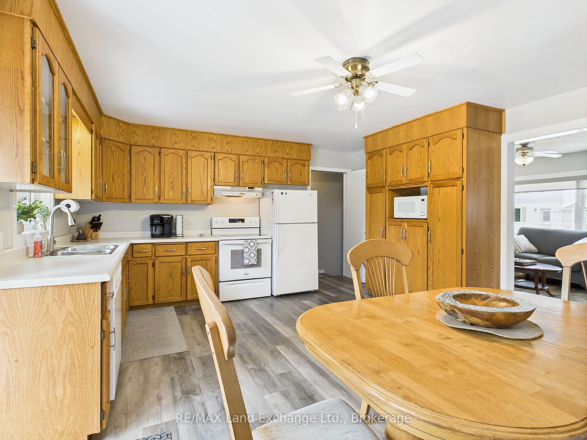 Photo 9 of 262 Gordon Street, Kincardine — HOMEH