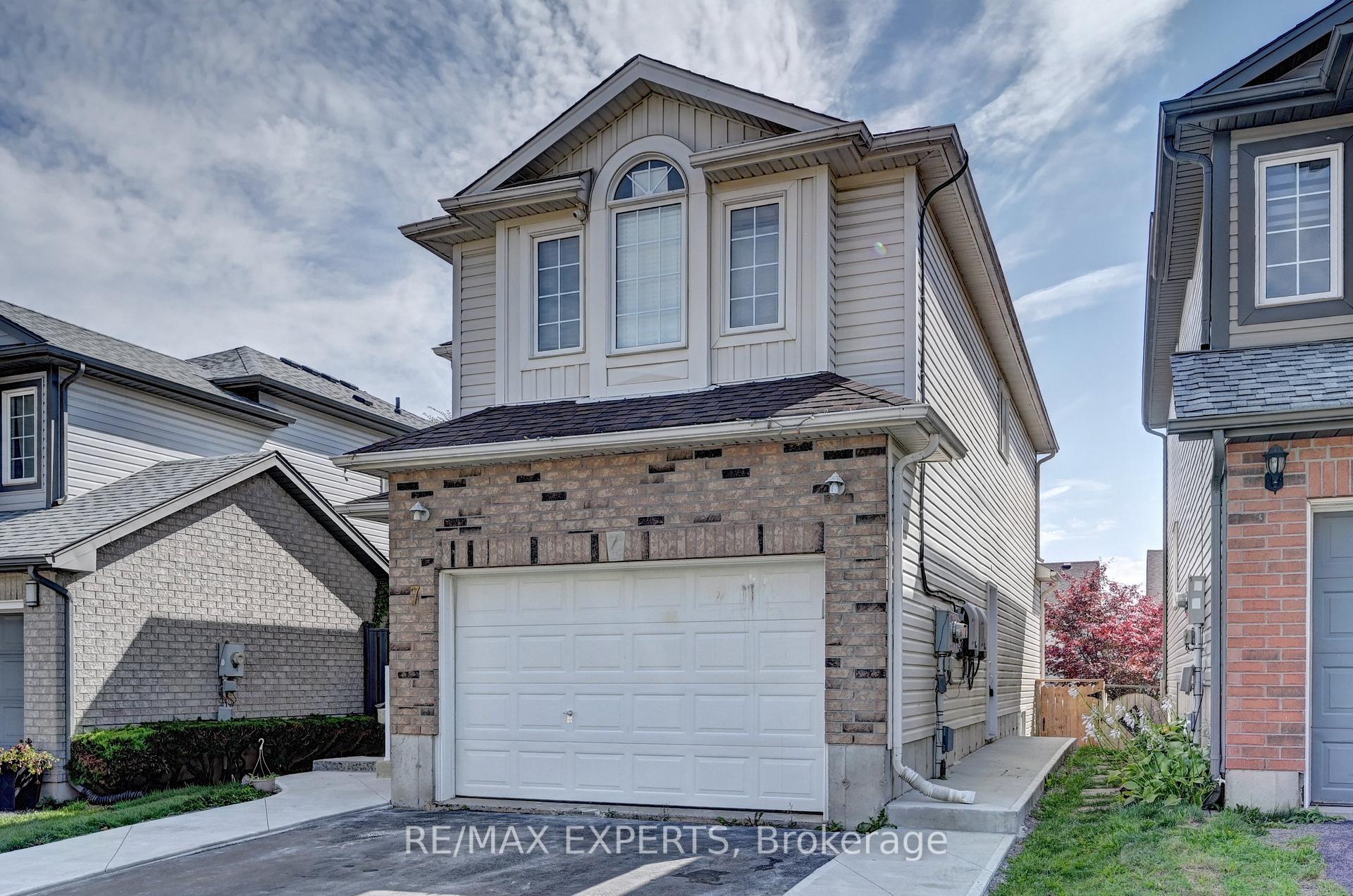 Photo 1 of 7 Henhoeffer Crescent, Kitchener — HOMEH
