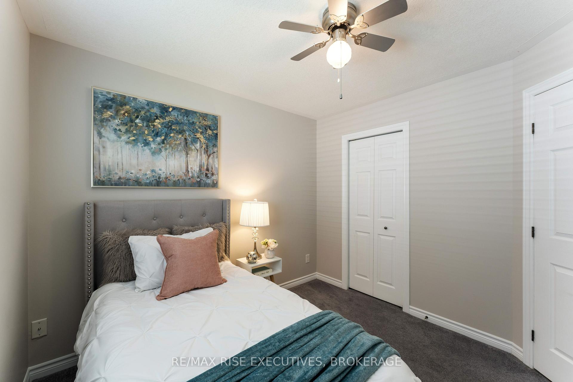 Photo 11 of 138 Speers Boulevard, Loyalist, Amherstview — HOMEH