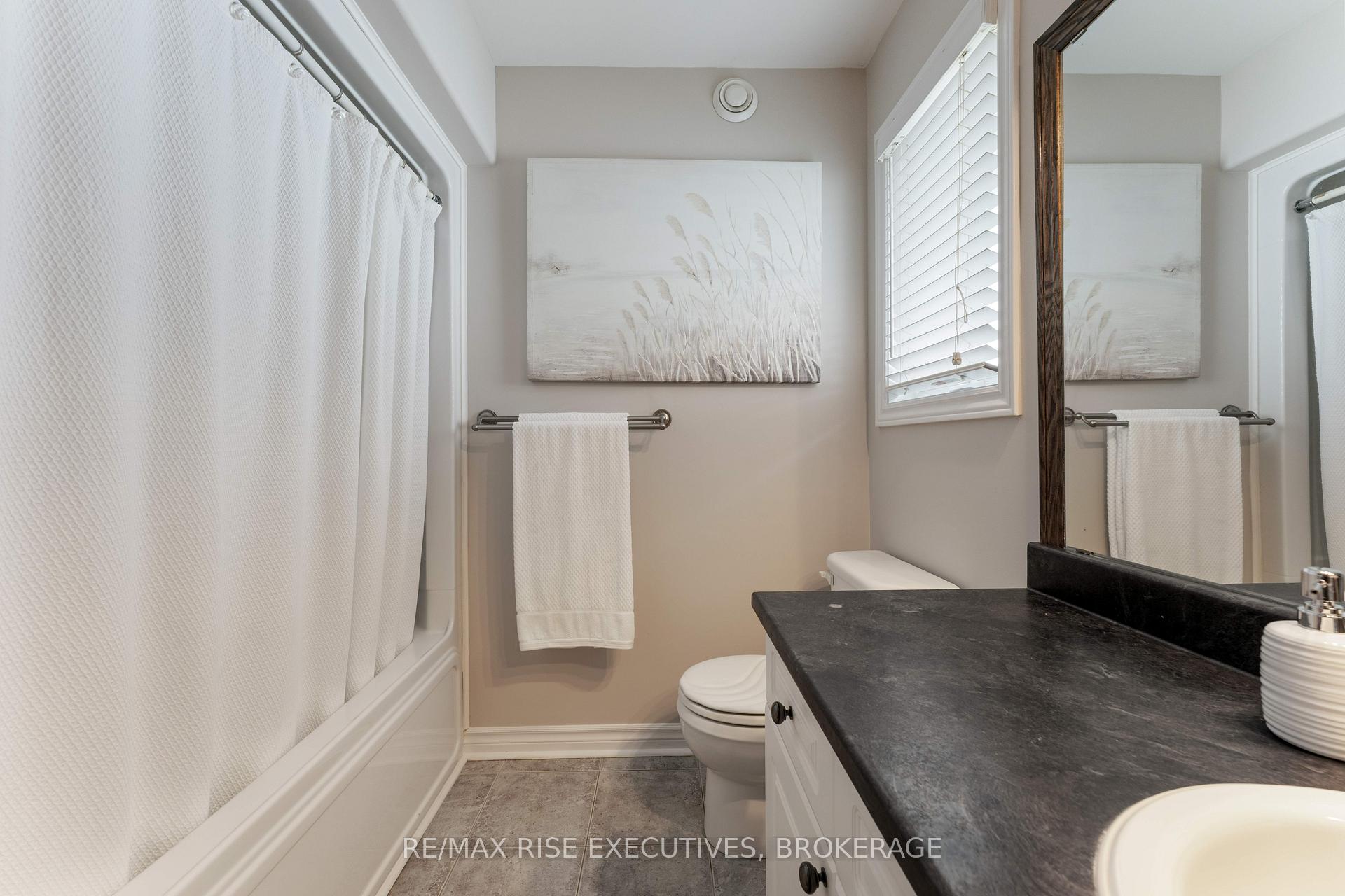 Photo 13 of 138 Speers Boulevard, Loyalist, Amherstview — HOMEH